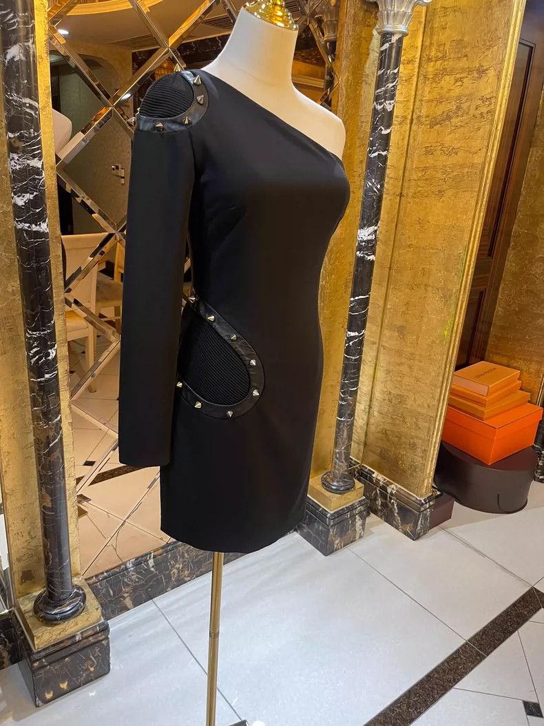 Versace Versace Heavy leather studded one-shoulder dress Size M / US 6-8 / IT 42-44 - 3 Thumbnail