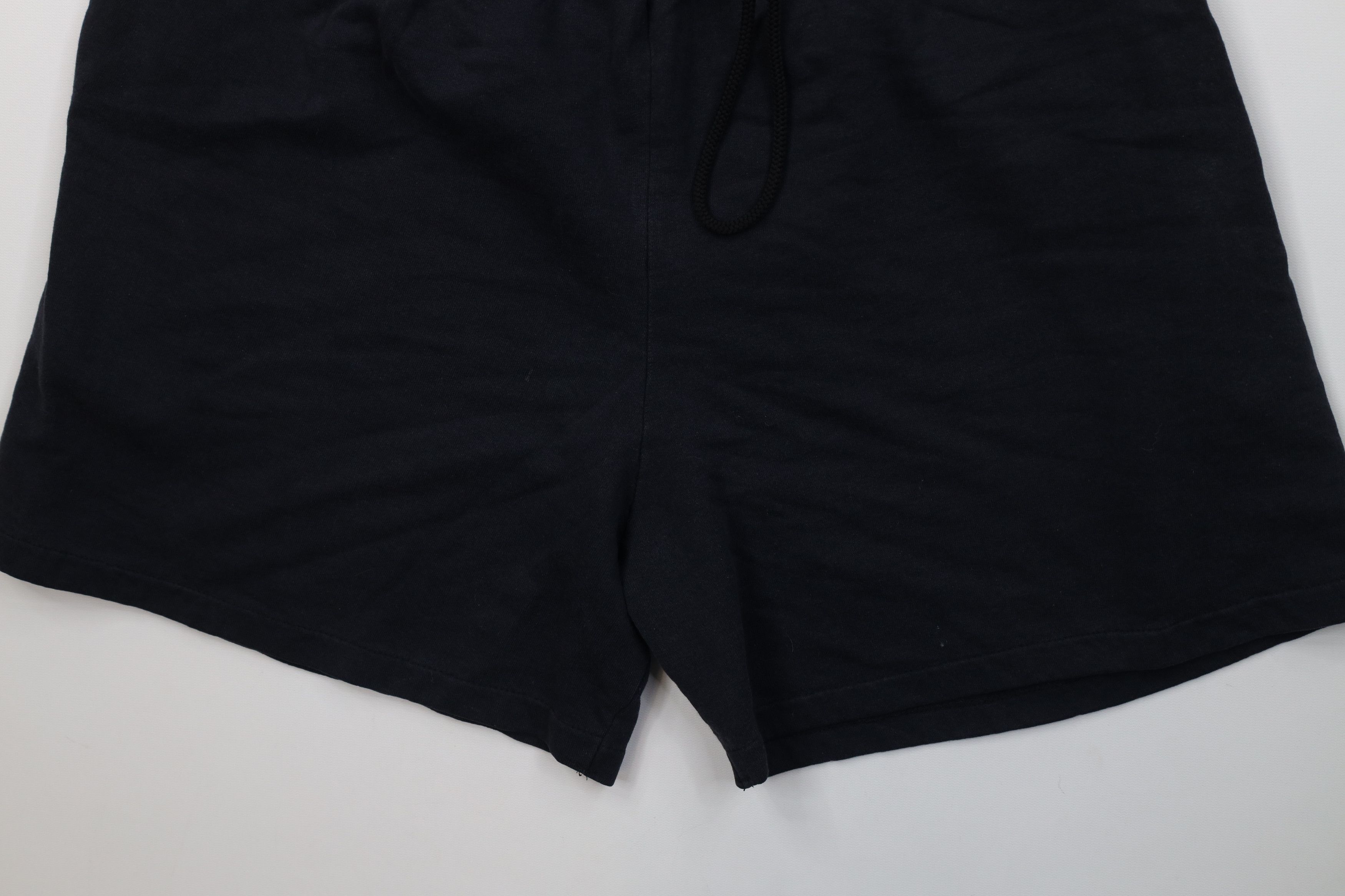 Vintage Vintage 90s Streetwear Above Knee Sweatpants Shorts Black Size US 32 / EU 48 - 4 Thumbnail