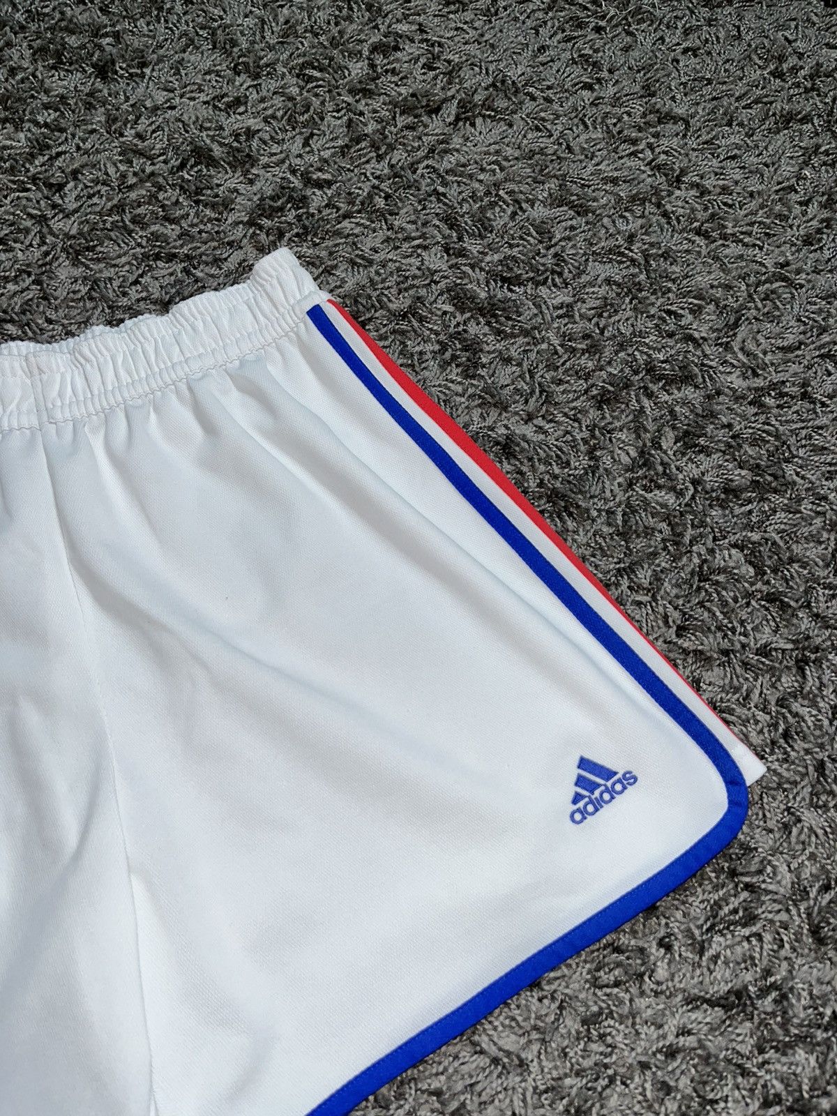 Adidas ADIDAS FRANCE 2000/02 TRIKOT SOCCER FOOTBALL SHORTS Size US 34 / EU 50 - 3 Thumbnail