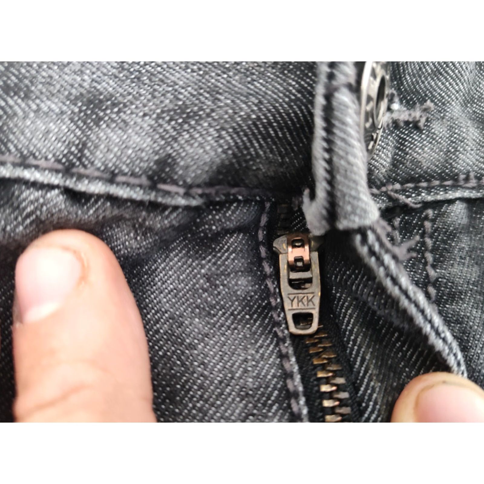 Vintage VINTAGE Helix Jeans Men Slim Skinny 38 x 32 Grey Faded Washed 5-Pocket Denim Grunge Hip Hop Size US 38 / EU 54 - 5 Thumbnail