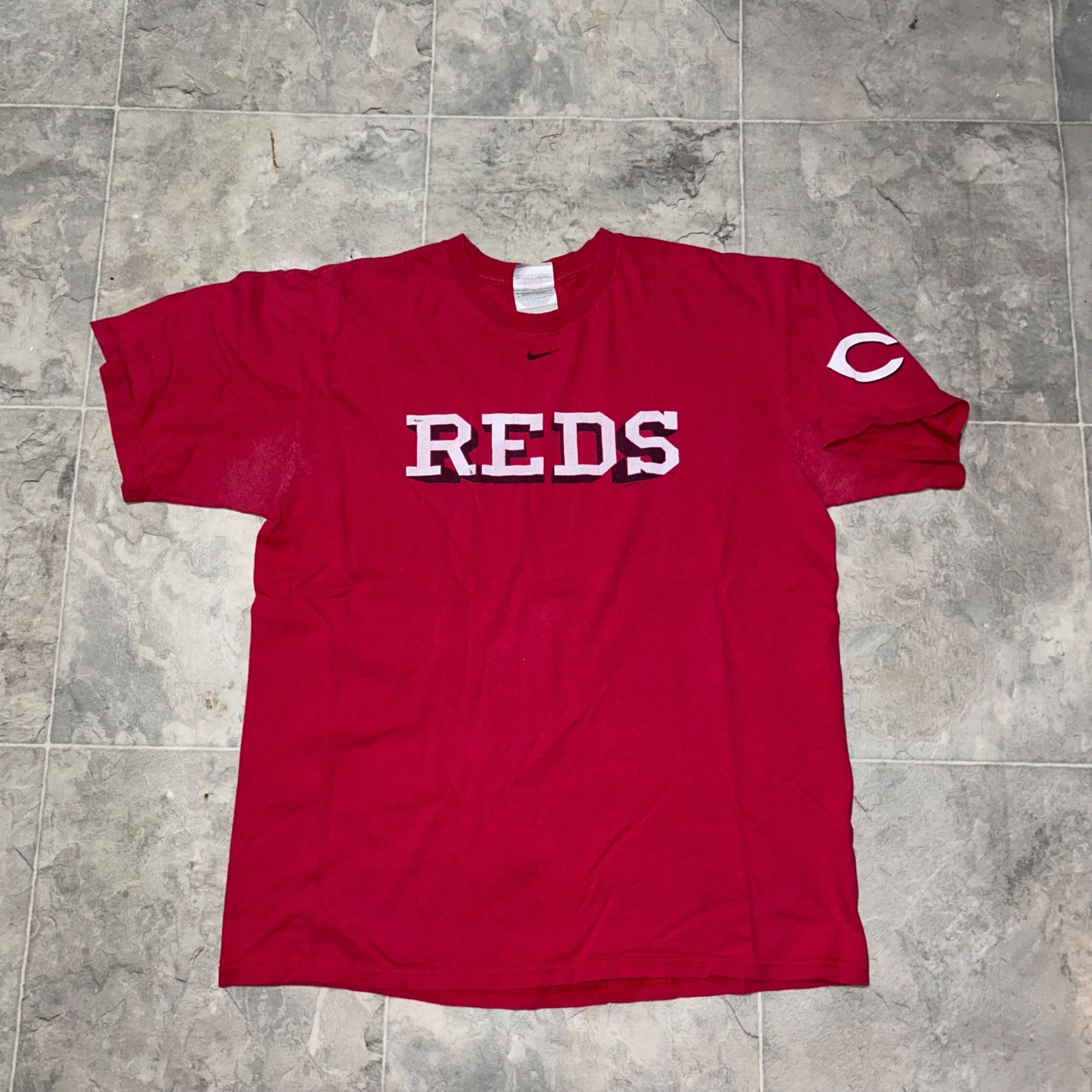 Nike Vintage/Y2K Cincinnati Reds Nike Shirt Size US L / EU 52-54 / 3 - 1 Thumbnail