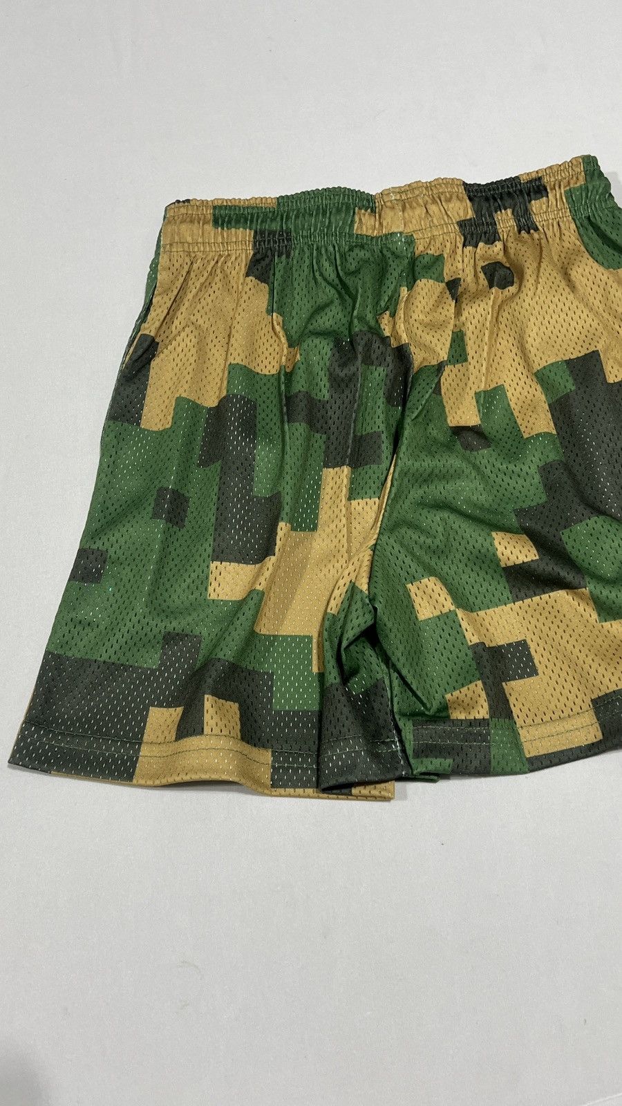 Eric Emanuel Eric Emanuel Digi Camo Mesh Shorts Size US 32 / EU 48 - 9 Thumbnail
