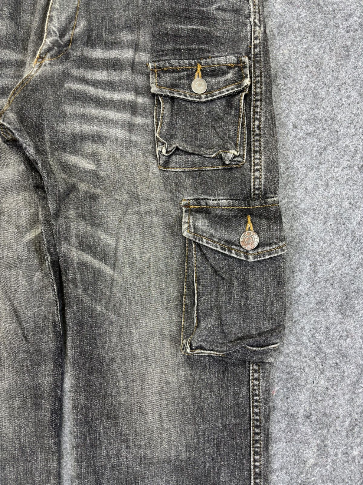 Japanese Brand 💥Multipockets💥GLOBAL WORK 3D 8 Pockets Cargo Jeans F989 Size US 31 - 5 Thumbnail