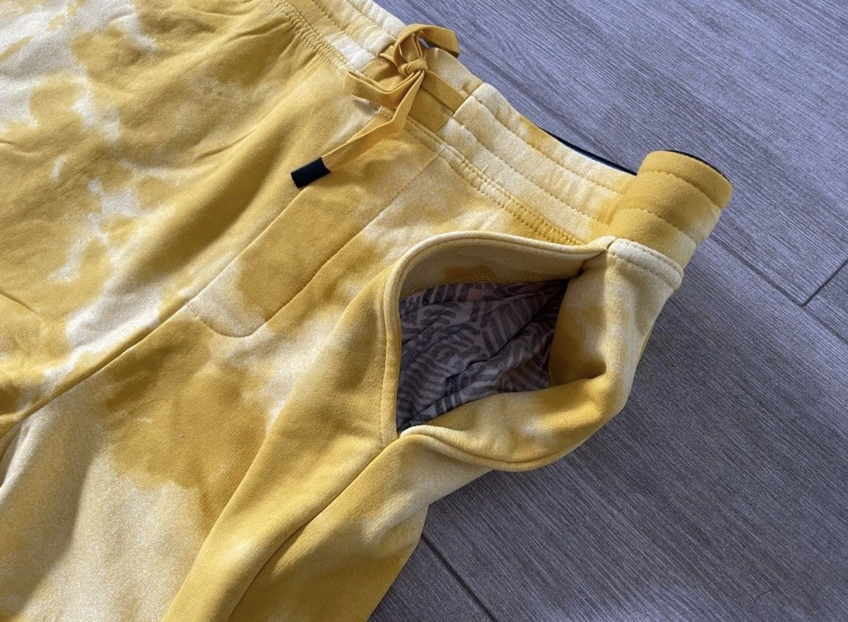 Stance Socks Stance Shelter Short with Butter Blend Yellow Size L Large Size US 36 / EU 52 - 2 Thumbnail