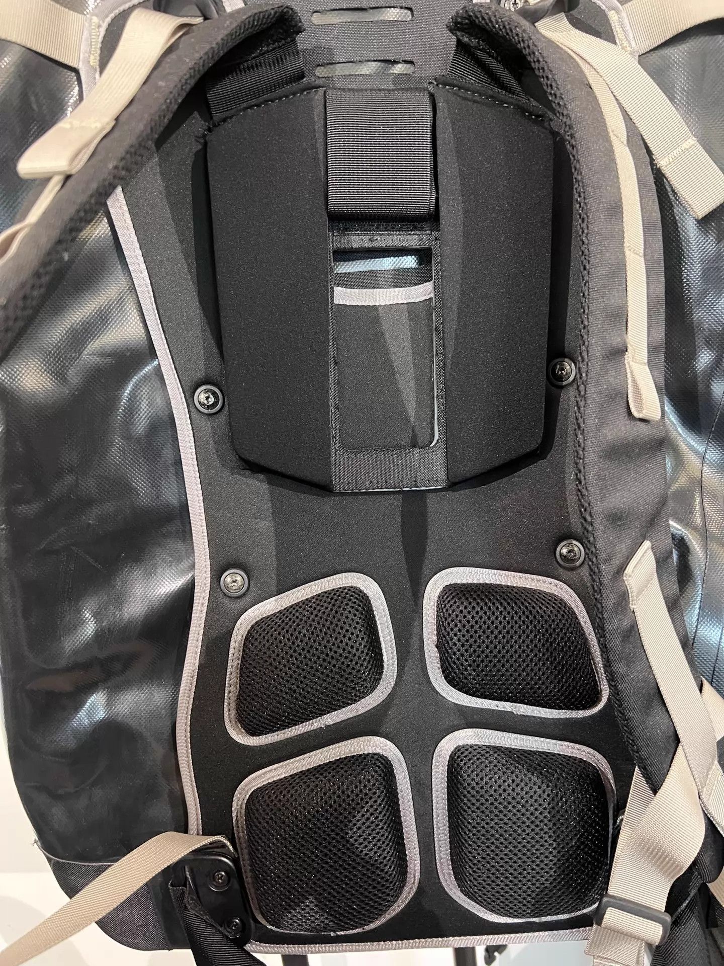 Boris Bidjan Saberi Boris Bidjan Saberi 11 bySilver L Outdoor Backpack Size ONE SIZE - 6 Thumbnail