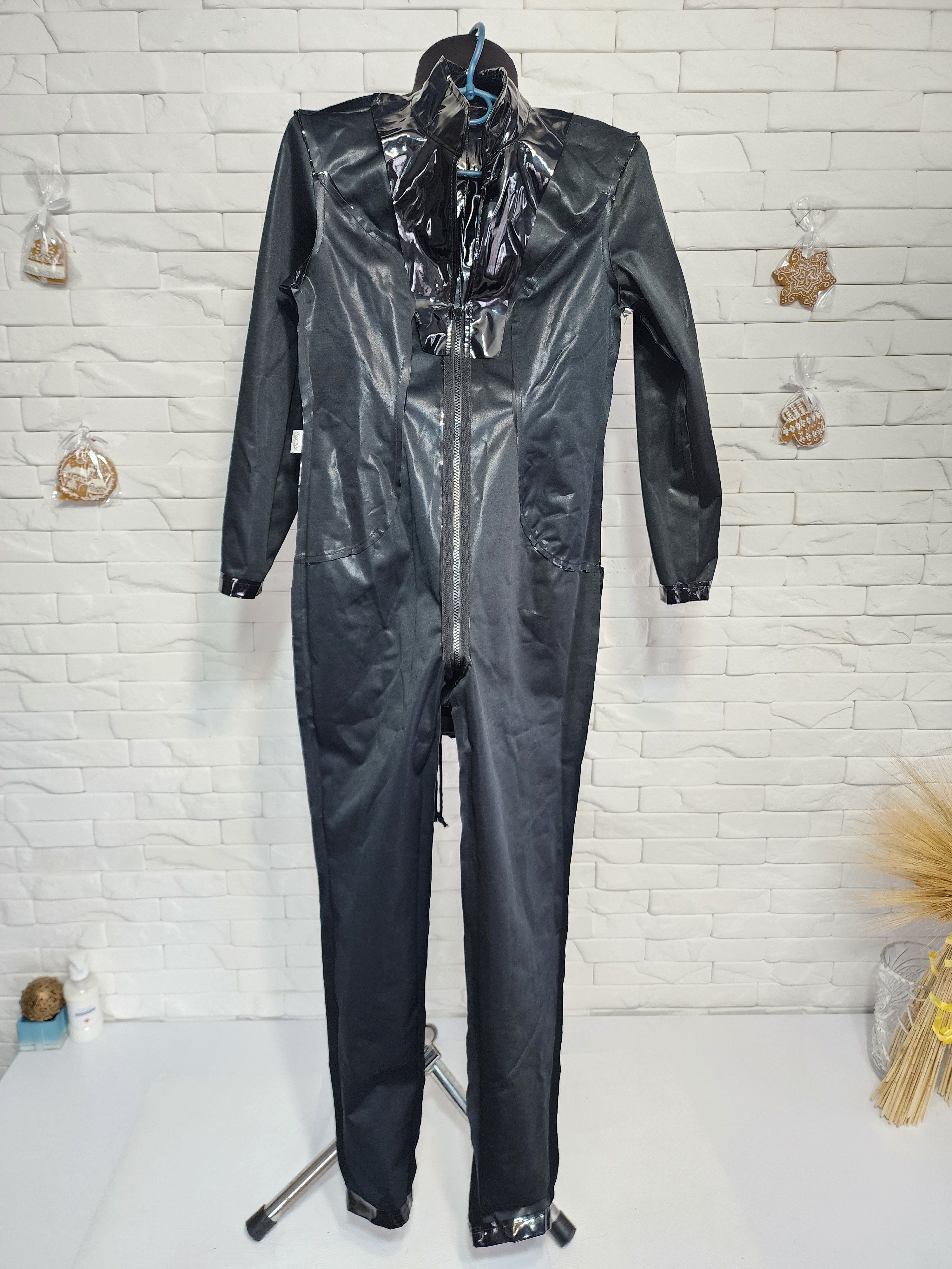 Uniqlo Faux Leather Jumpsuit: Women's Black Zippered Catsuit Size 28" / US 6 / IT 42 - 7 Thumbnail