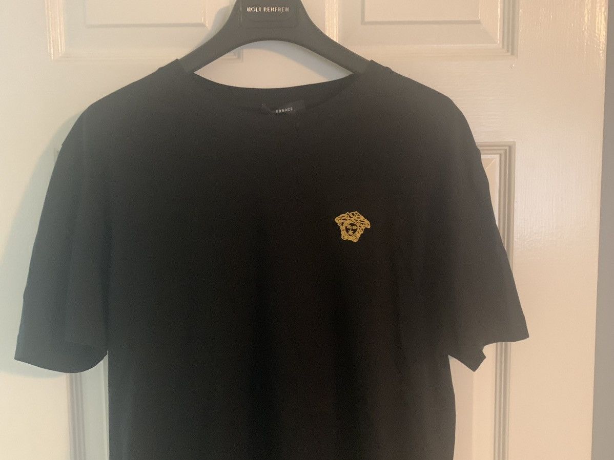 image of Authen Mens Versace Medusa T Shirt. XL Slim Fit $600 in Black