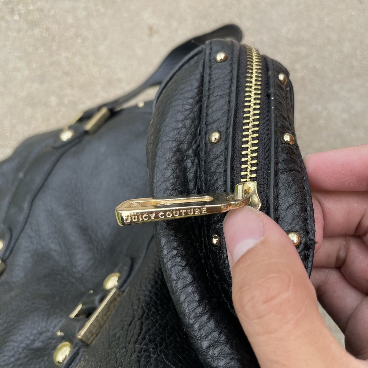 Juicy Couture × Vintage Vtg Juicy Couture Leather Handbag Purse Tassel Gold Hardware Size ONE SIZE - 8 Thumbnail