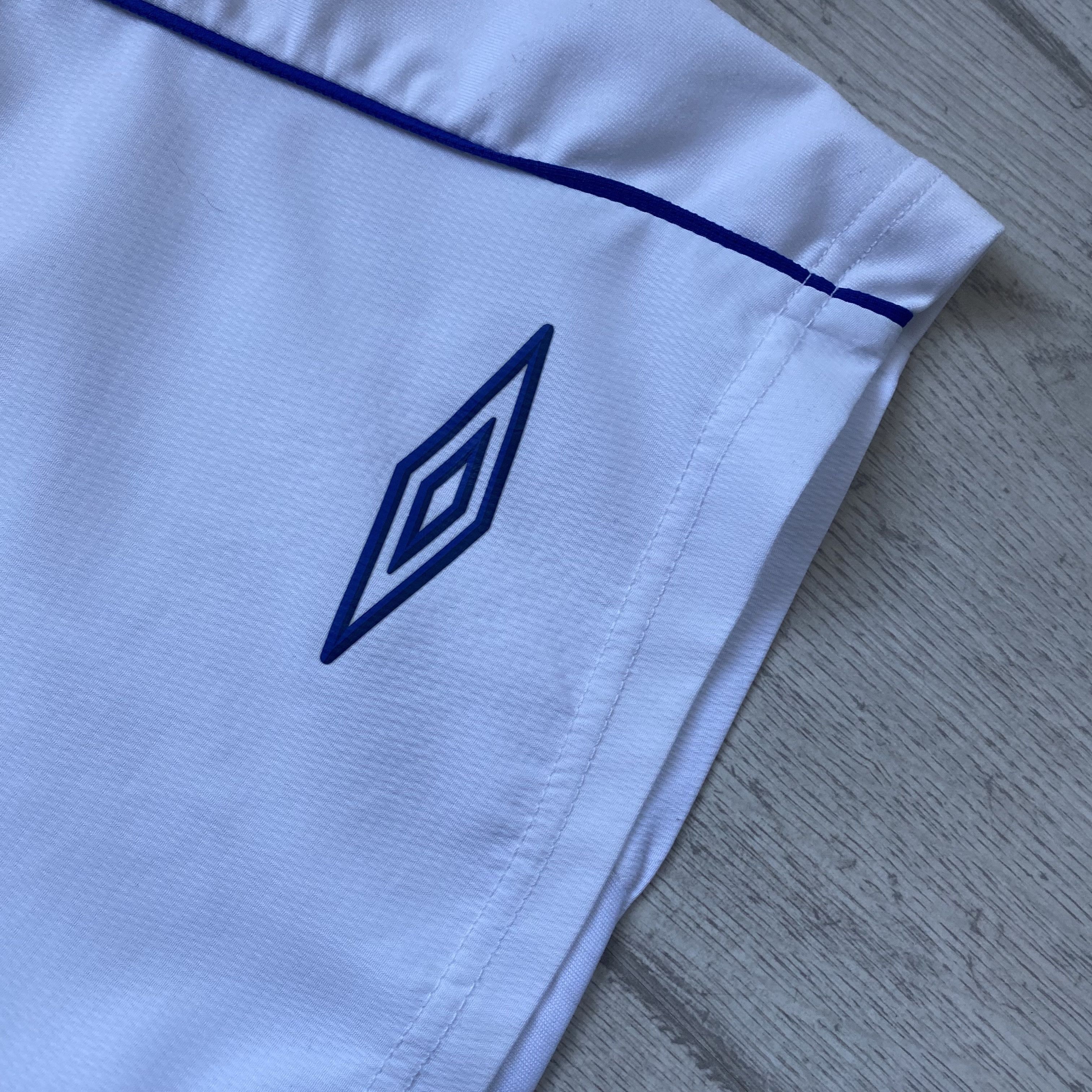 Umbro ⚽️ Vintage Everton FC Umbro Soccer football shorts football Size US M / EU 48-50 / 2 - 3 Thumbnail