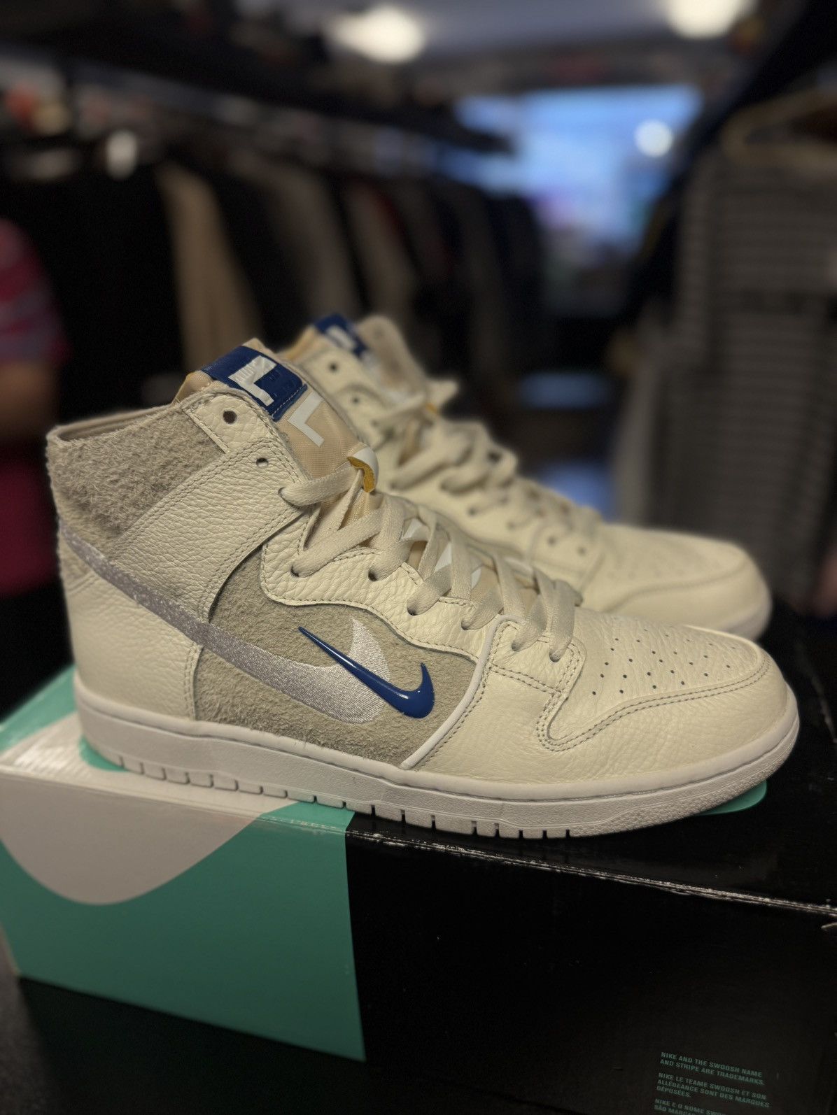 Nike Size 11 - Nike SB Dunk High Pro x Soulland FRI.day Part 0.2 Size US 11 / EU 44 - 2 Thumbnail