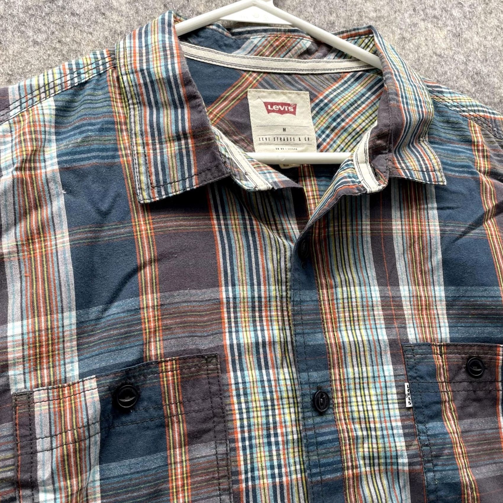 Levi's VINTAGE Levi's Shirt Men Medium Blue Button Down Short Sleeve Madras Plaid Western"> Size US M / EU 48-50 / 2 - 7 Thumbnail
