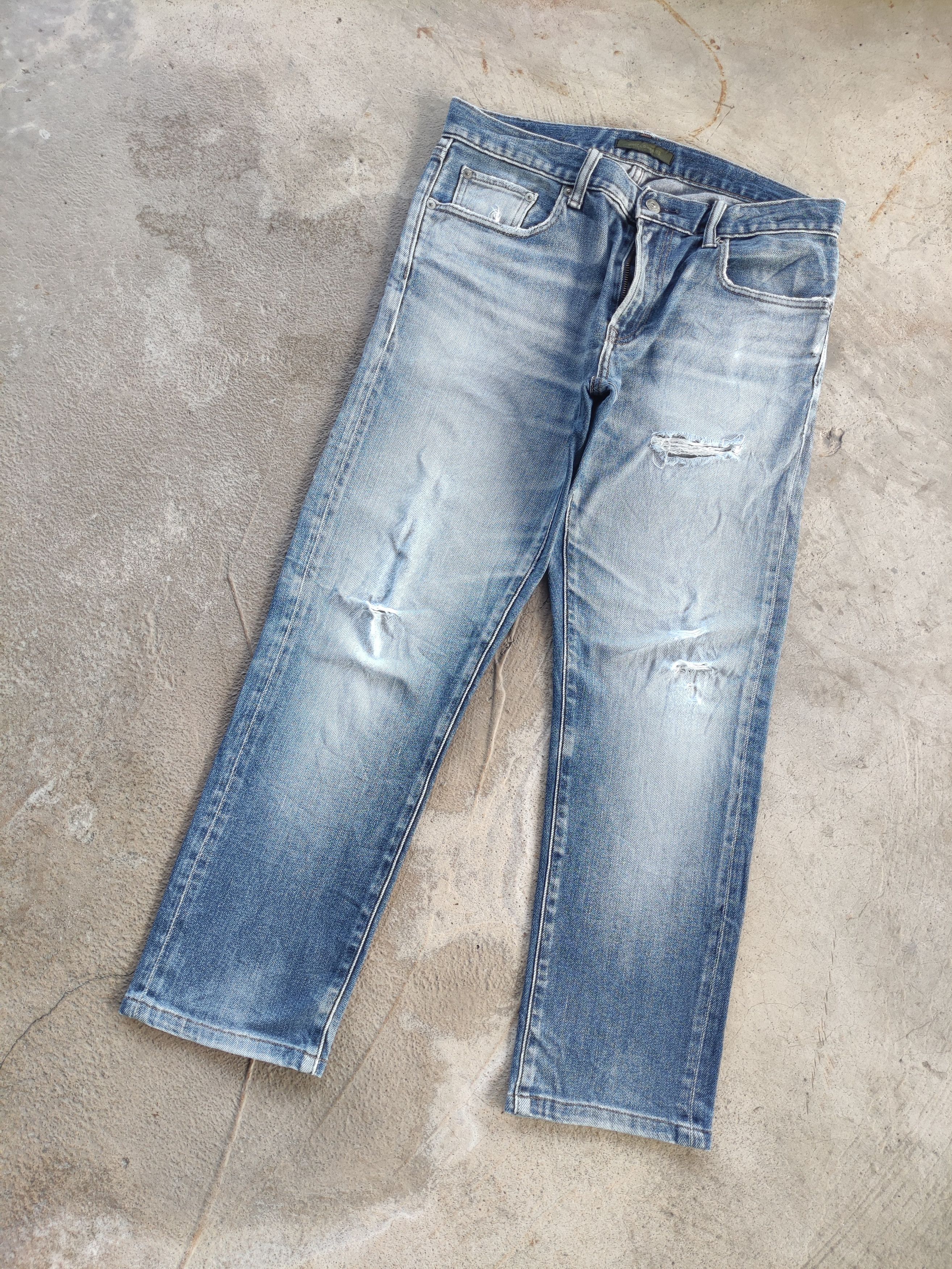 Japanese Brand Vintage Japanese Jean Distressed Faded Denim Pants Size US 34 / EU 50 - 2 Thumbnail
