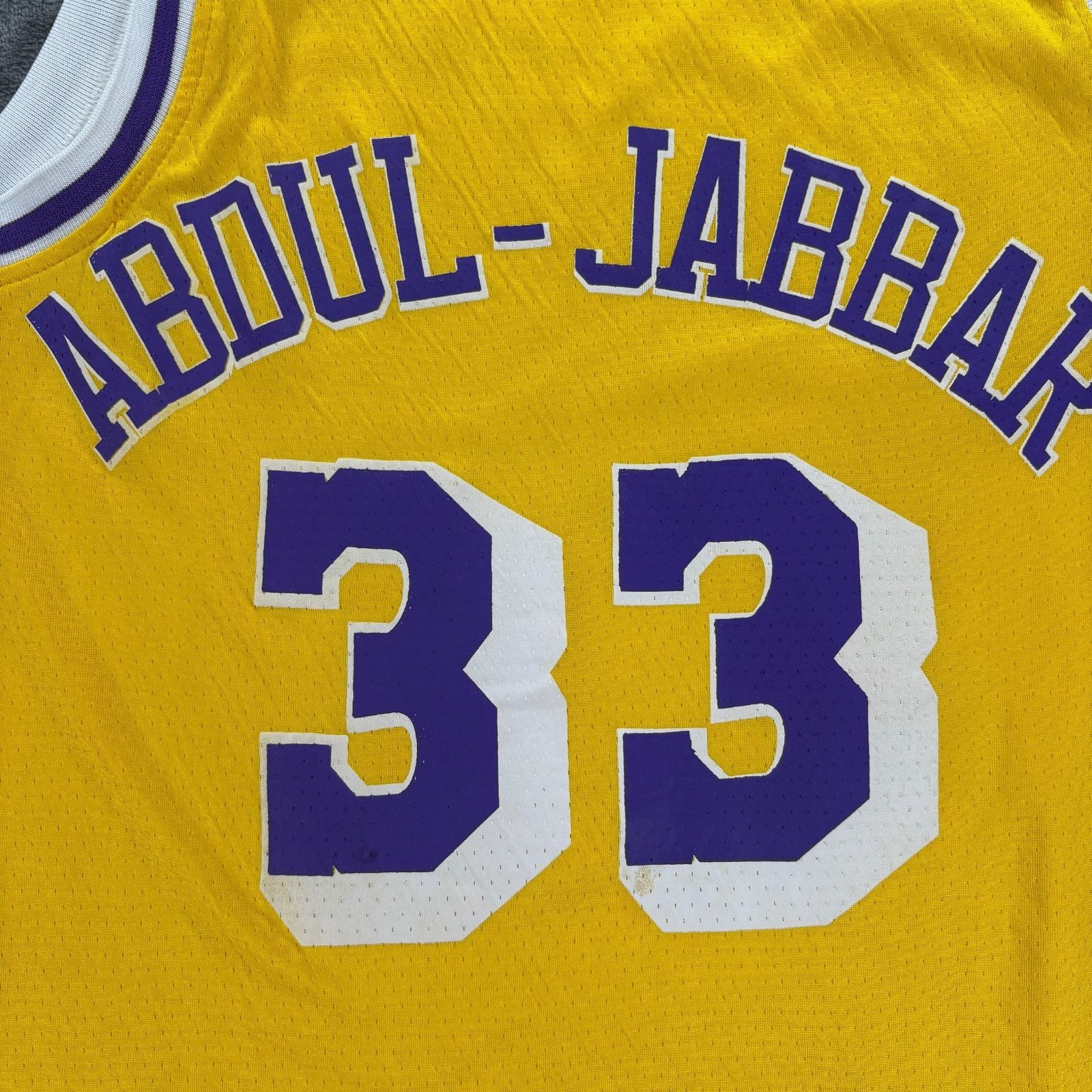 Other Los Angeles Lakers Kareem Abdul-Jabbar 33 Basketball Jersey Size US XL / EU 56 / 4 - 3 Thumbnail