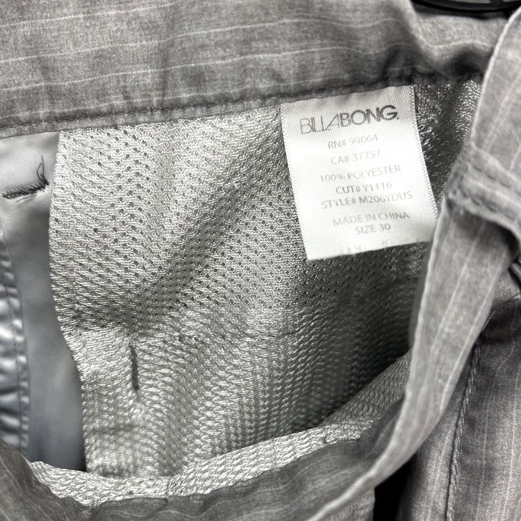 Billabong Billabong Submersibles Men’s Gray Shorts Size 30 Waist Pinstripe Chino 9.5” Inseam Casual Ready Wear Womens? Size US 30 / EU 46 - 7 Thumbnail