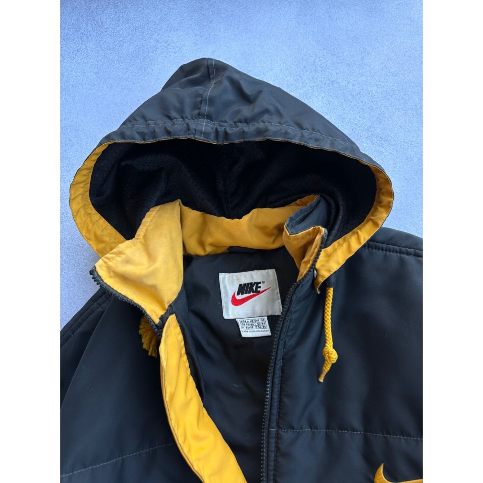 Nike VTG Nike Big Logo Hooded Puffer Jacket Size US XL / EU 56 / 4 - 8 Thumbnail