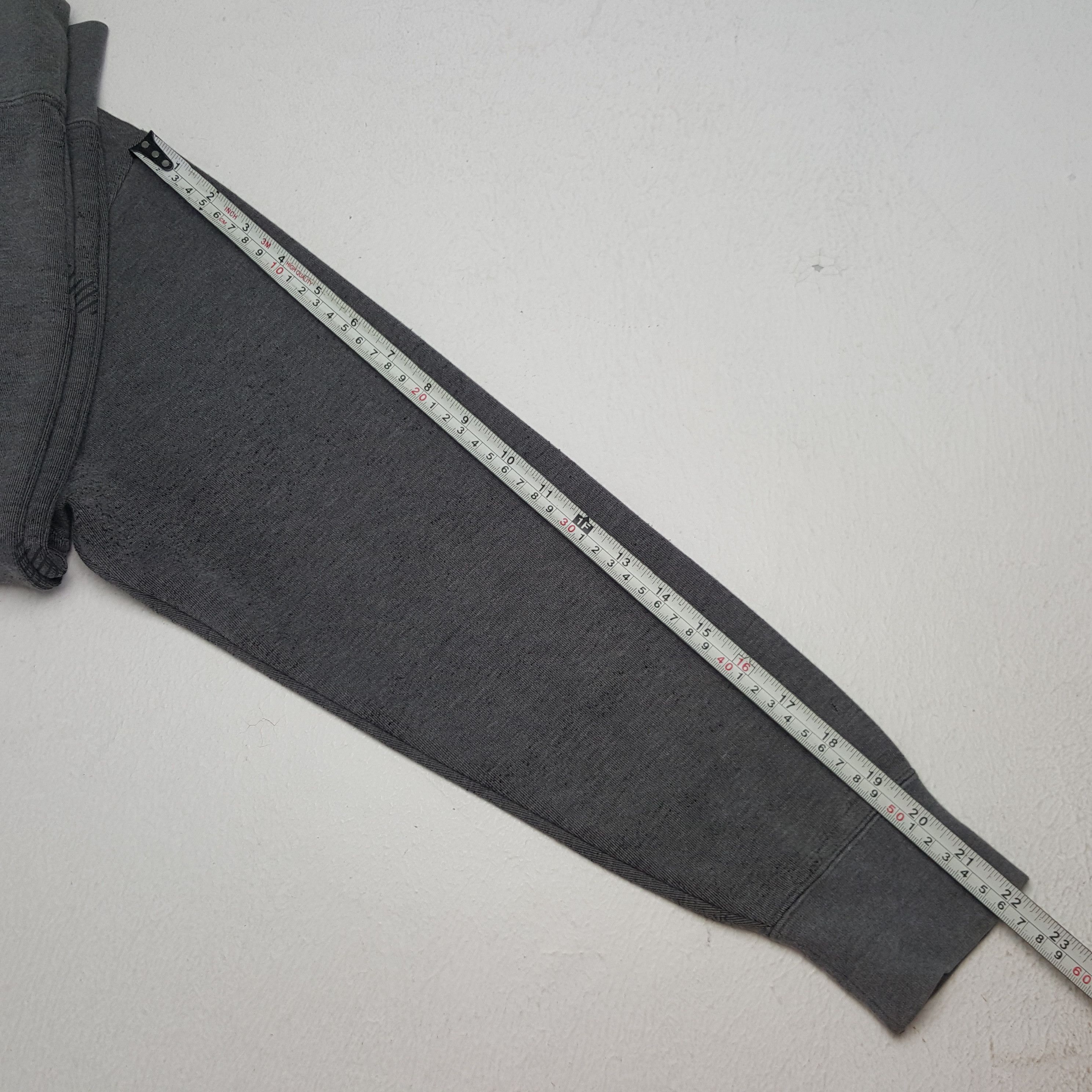 Burberry × Japanese Brand × Vintage Vintage Burberry London Custom Spell Out Sweatshirt Hoodies Size US XS / EU 42 / 0 - 7 Thumbnail