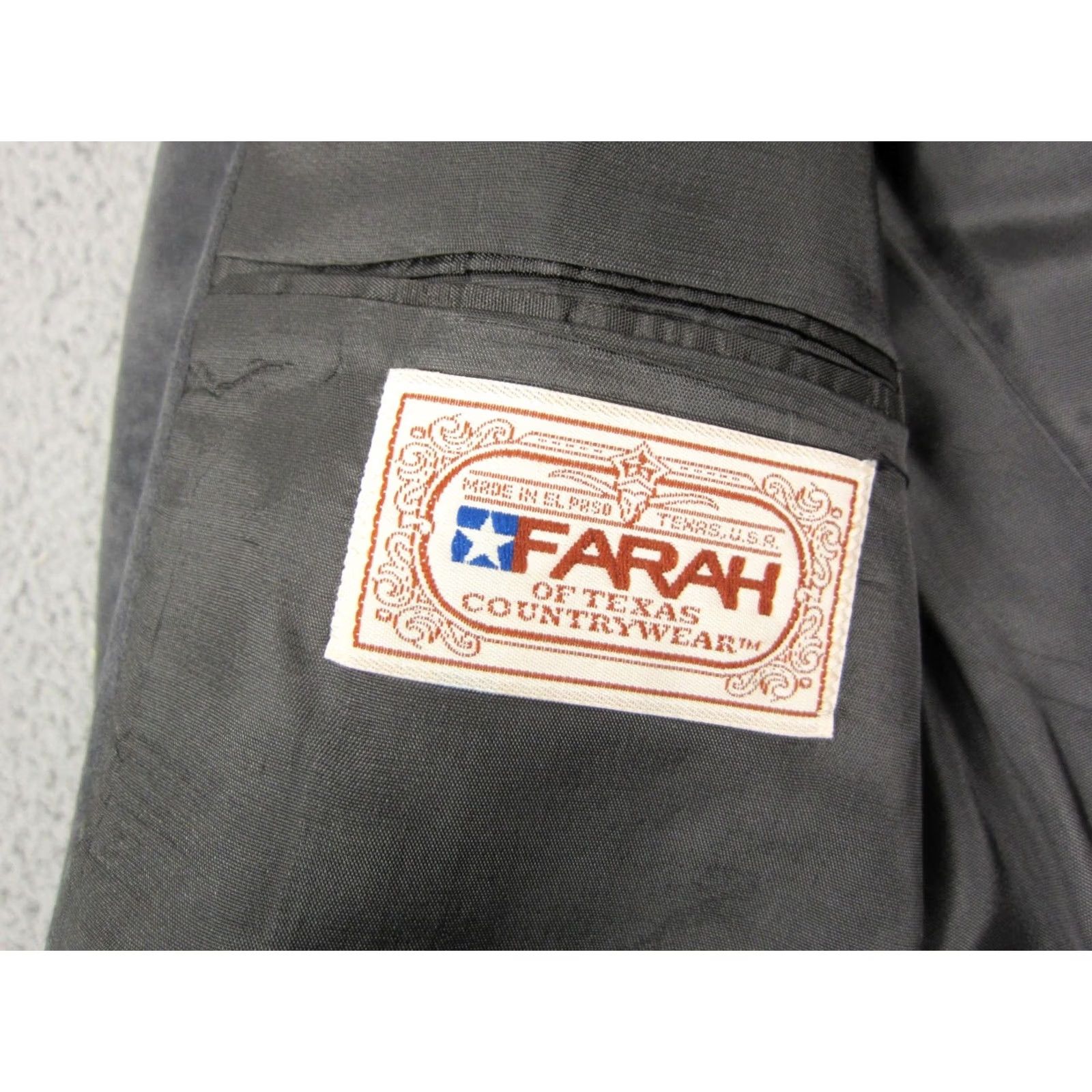 Farah VINTAGE Farah Blazer Mens 44R Gray Velvet Western Sport Coat Blazer Gray Velvet 90s US Made Mens Size 44R - 6 Thumbnail