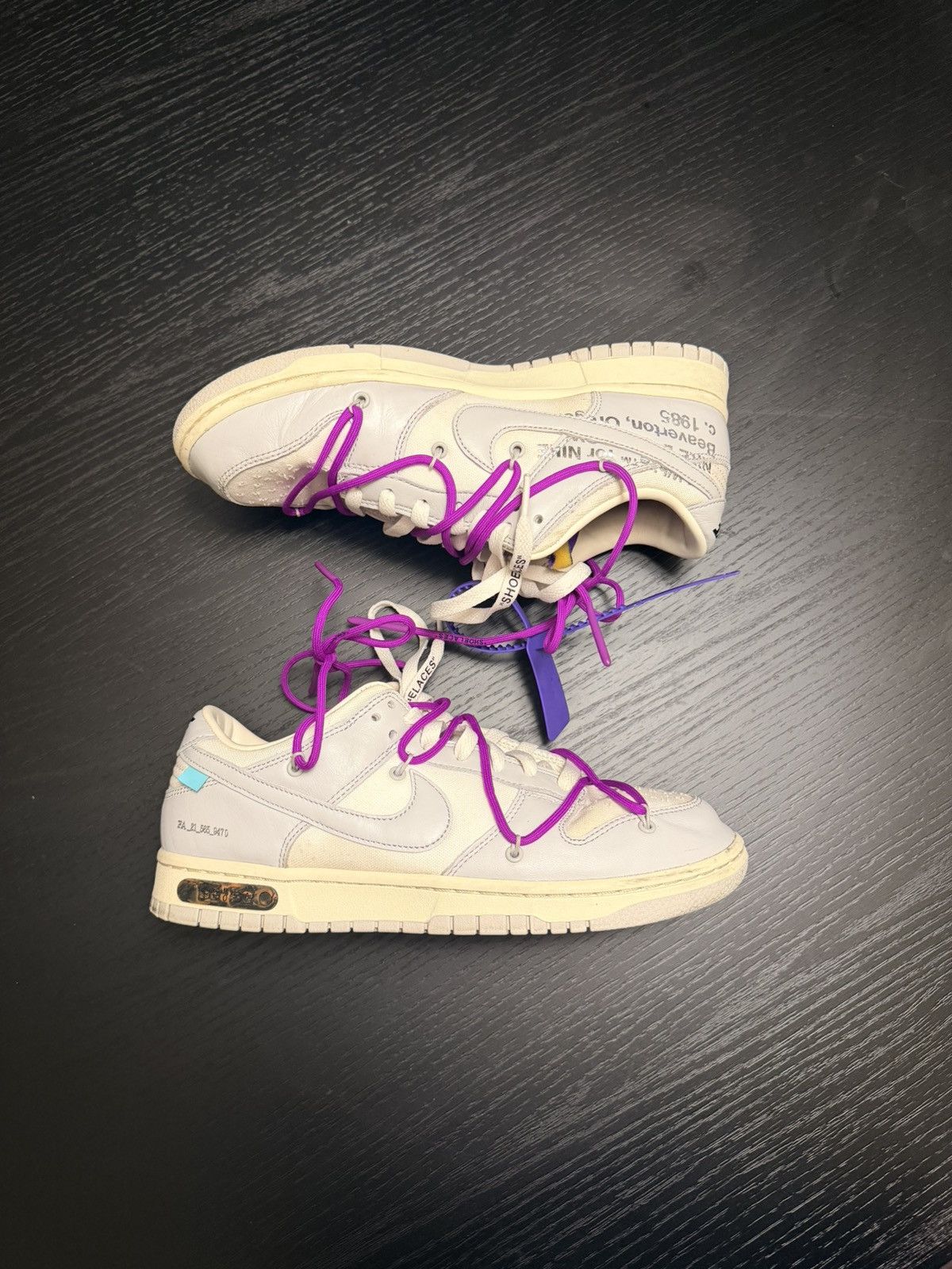 Nike × Off-White Off White x Nike Dunk Low ‘Lot 28 of 50’ Size US 9 / EU 42 - 1 Thumbnail