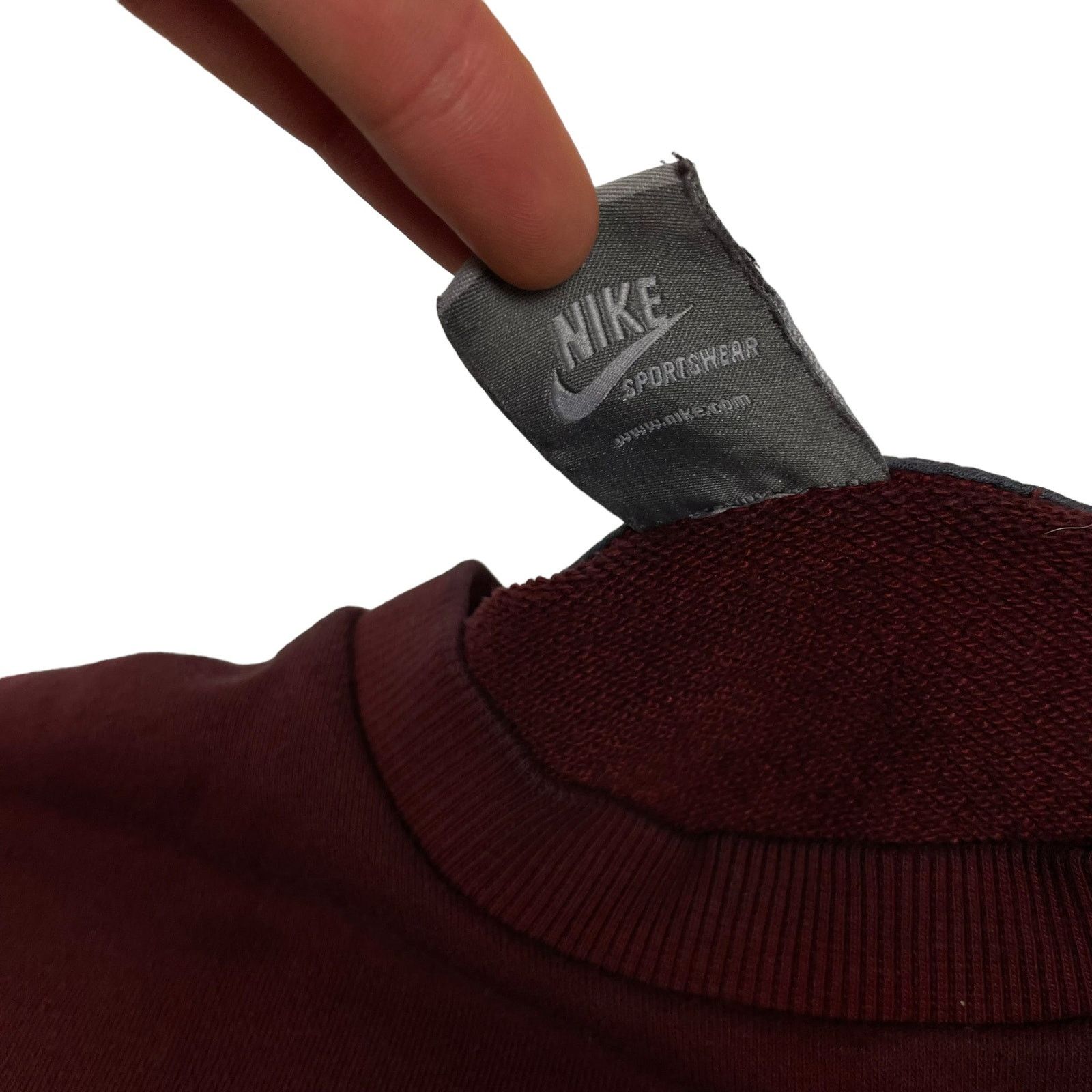 Nike Sportswear Men Maroon Crew Neck Spellout Sweatshirt 2XL