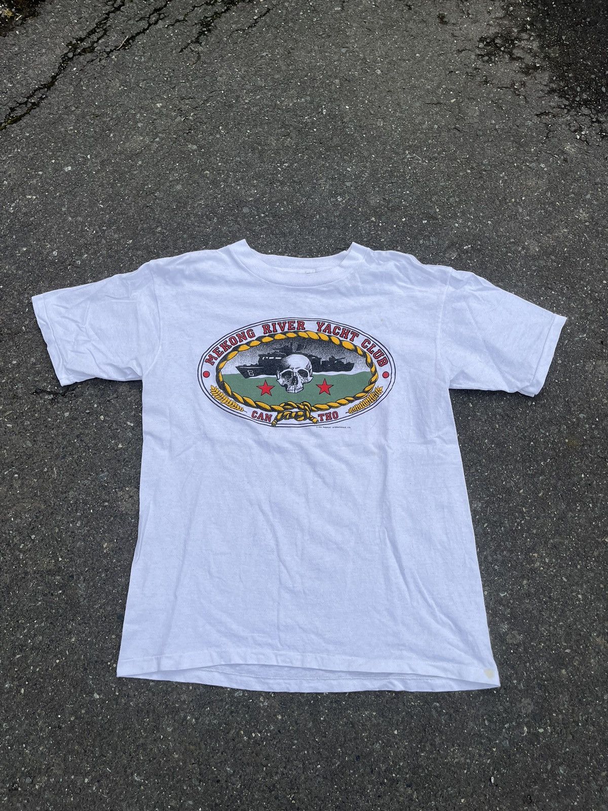 Vintage Vintage 1985 Yacht Club T-Shirt Size US M / EU 48-50 / 2 - 1 Thumbnail