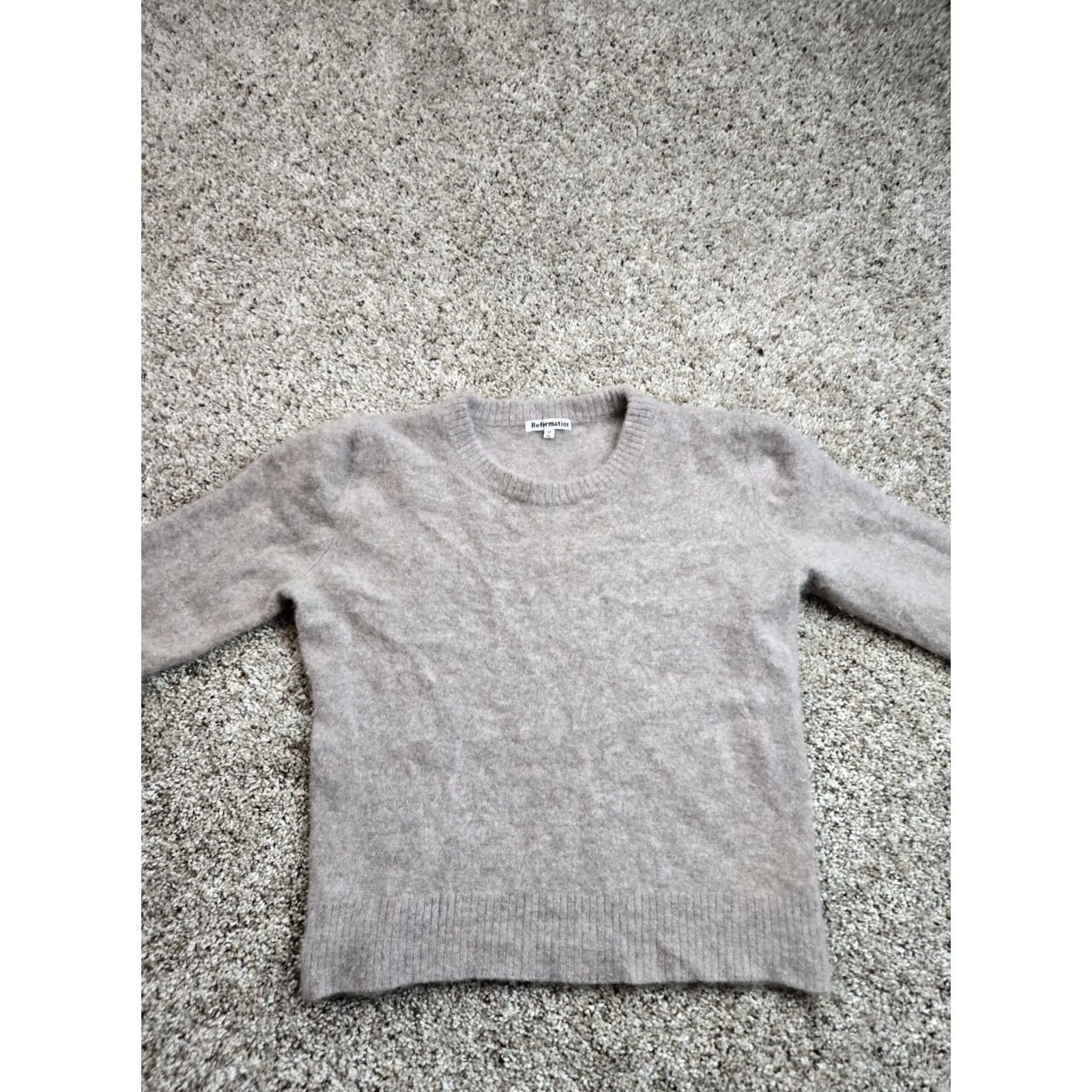 Reformation VINTAGE Reformation Sweater Womens M Beige Cashmere Long Sleeve Round Neck Read* Size M / US 6-8 / IT 42-44 - 4 Thumbnail