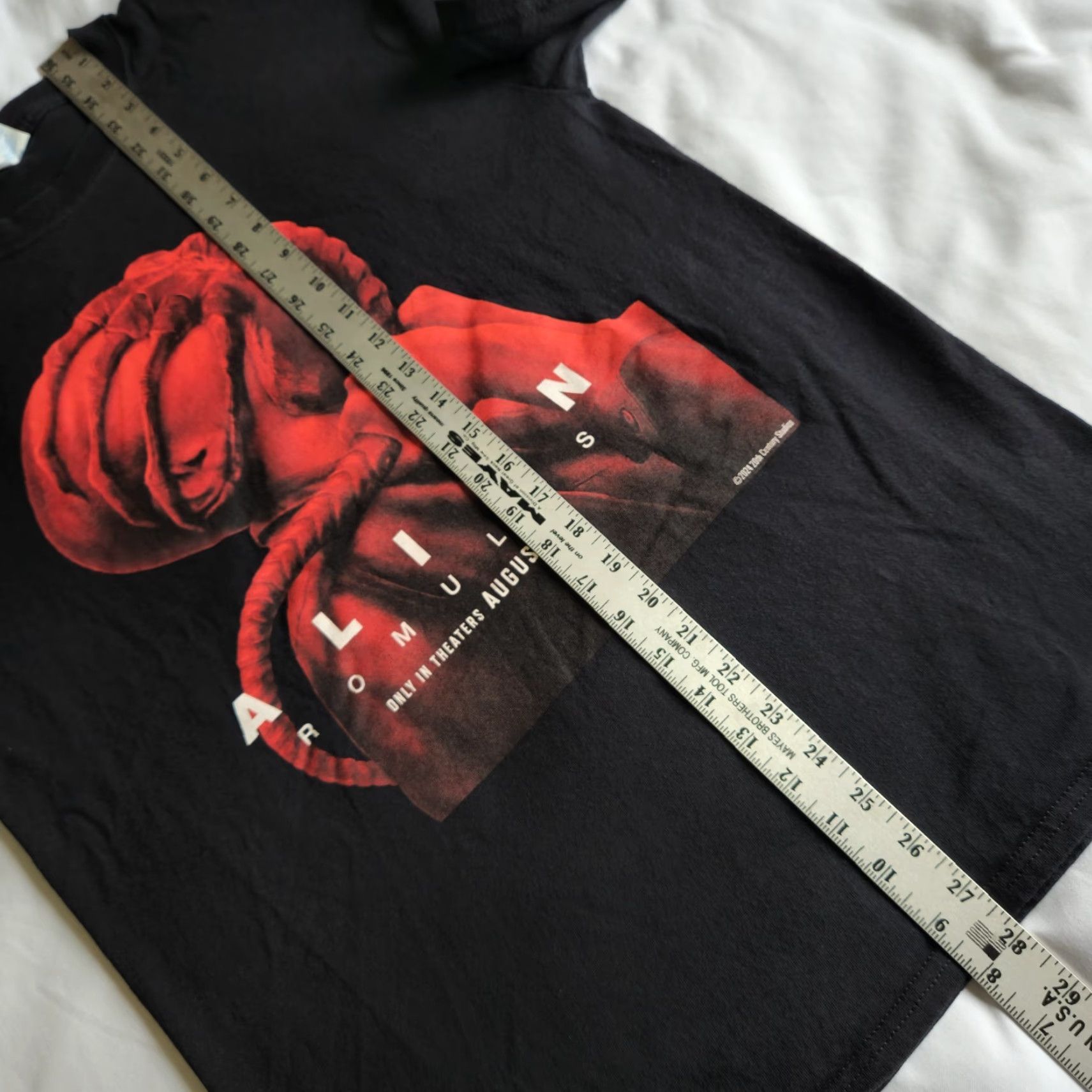 Port & Company Alien Romulus Facehugger Graphic T-Shirt Mens M Black 2024 Rare Exclusive Movie Promo Horror Sci-fi Size US M / EU 48-50 / 2 - 6 Thumbnail