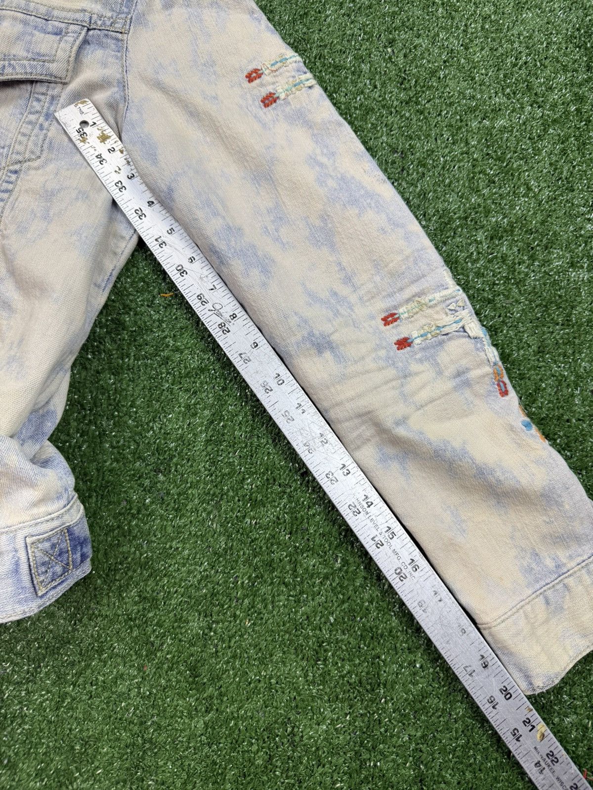 Robins Jeans Men’s size small robins Jean Jean jacket blue acid wash Size US S / EU 44-46 / 1 - 18 Thumbnail