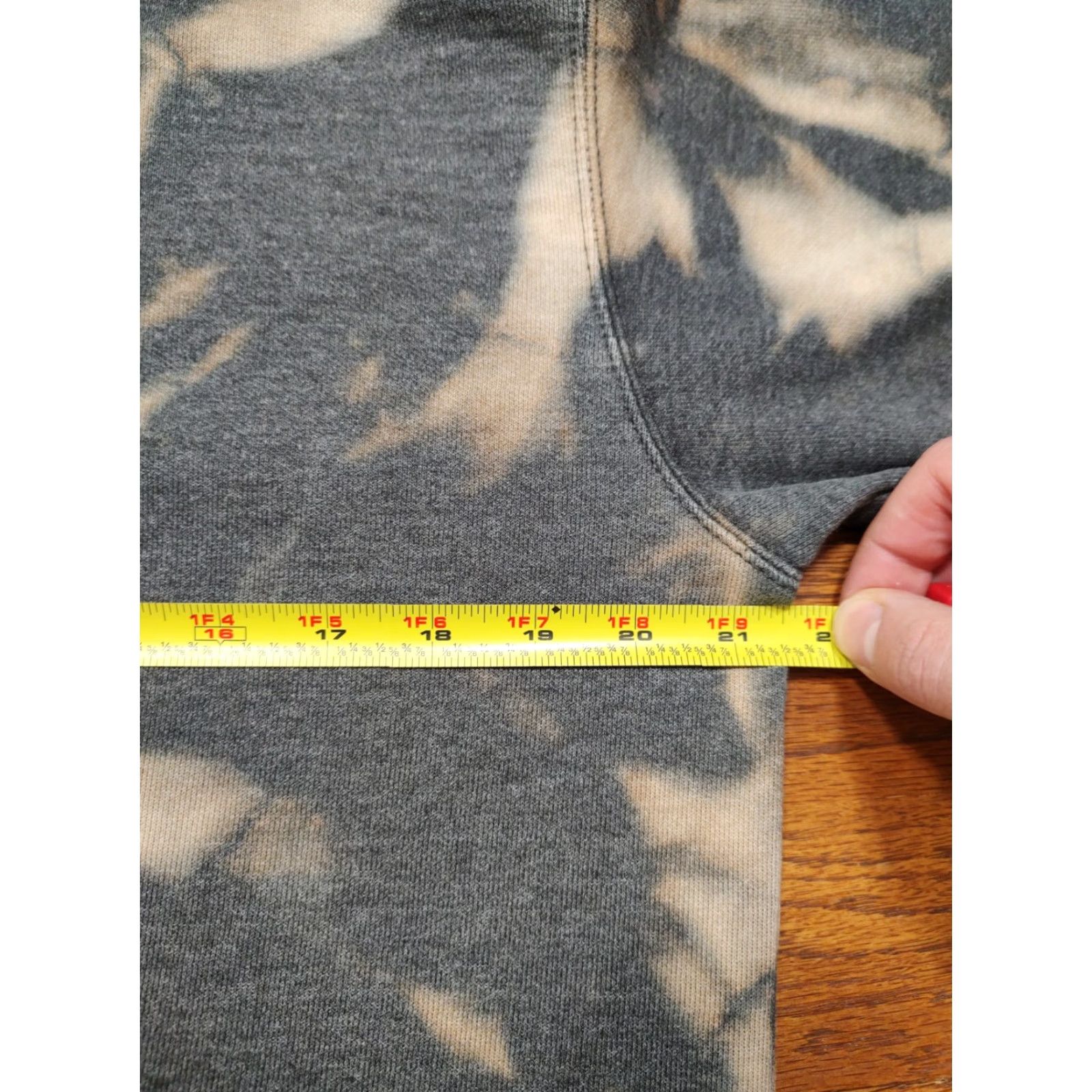Carhartt Carhartt Hoodie Mens Small Gray Logo Sweatshirt Acid Wash Tie Dye 1 Of 1 Size US S / EU 44-46 / 1 - 7 Thumbnail