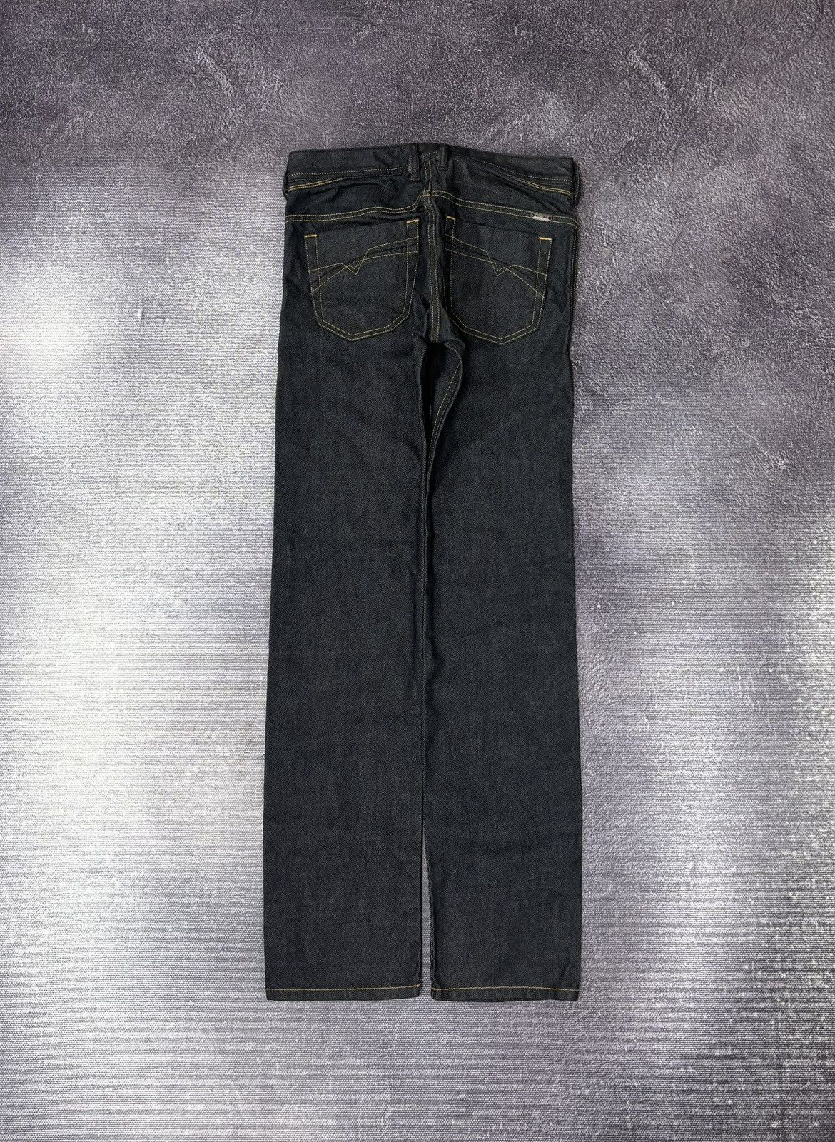 Diesel Diesel Iakop Regular Slim Tapered NWT Navy/Black Denim Jeans Size US 28 / EU 44 - 2 Thumbnail