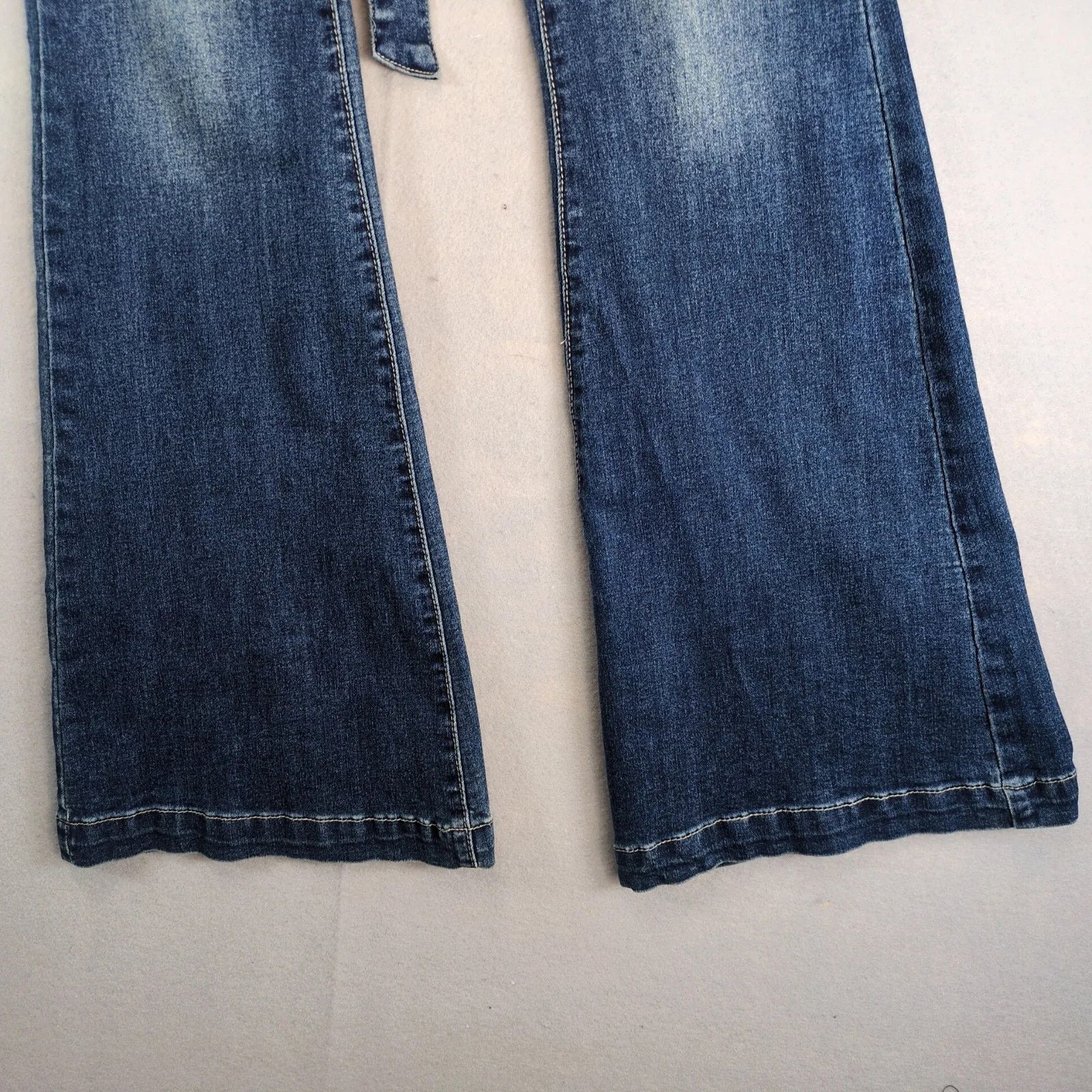 Other NWT KDF Flare Leg Jeans Women's 8 Tie Belt 28x32" High Rise Size 30" / US 8 / IT 44 - 10 Thumbnail
