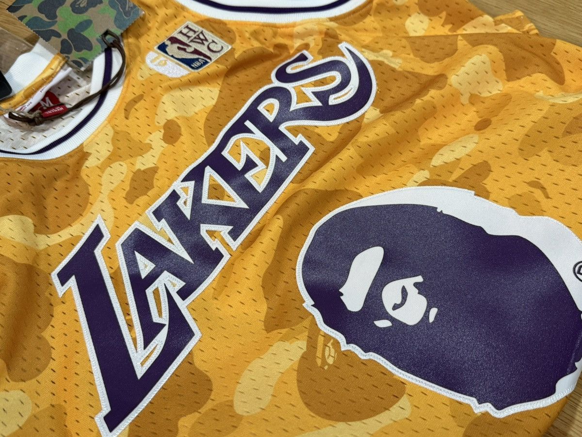 Bape × Mitchell & Ness × NBA BAPE x Mitchell & Ness Lakers Authentic Jersey Yellow M Size US M / EU 48-50 / 2 - 5 Thumbnail
