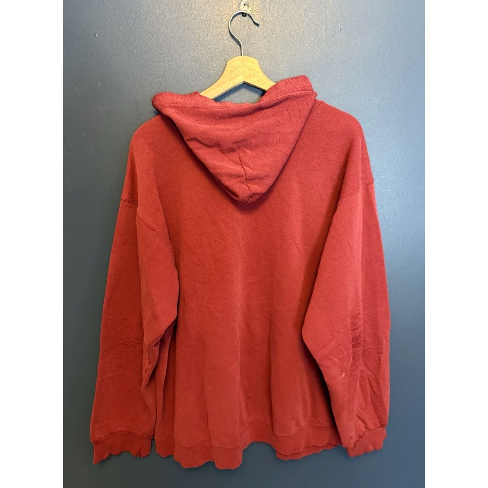 Nike VINTAGE Nike Hoodie Check Red Swoosh Center Distressed XL Men Regular Pullover Size US XL / EU 56 / 4 - 5 Thumbnail