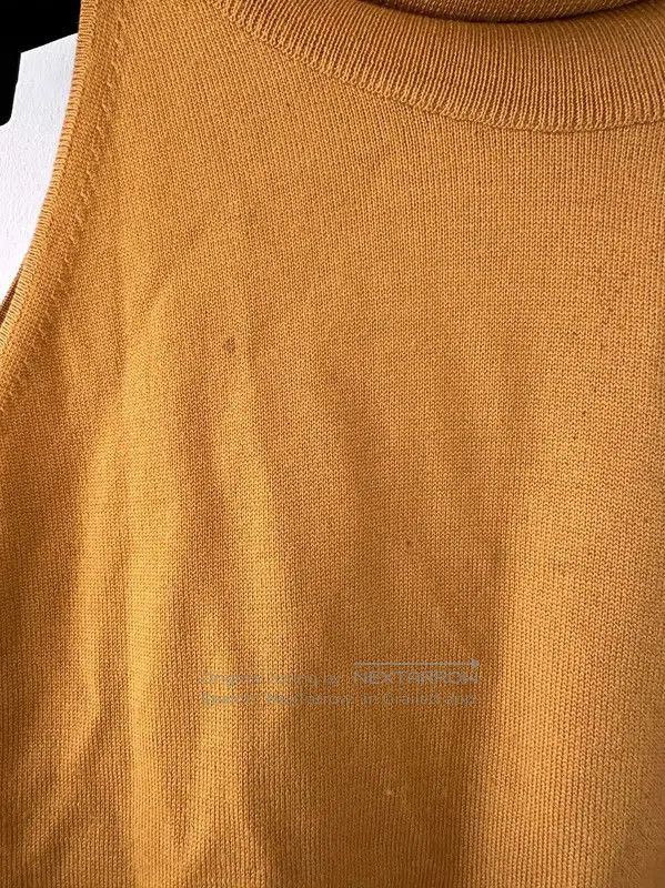 Burberry Burberry Yellow Knit Top for Women. Size L / US 10 / IT 46 - 7 Thumbnail