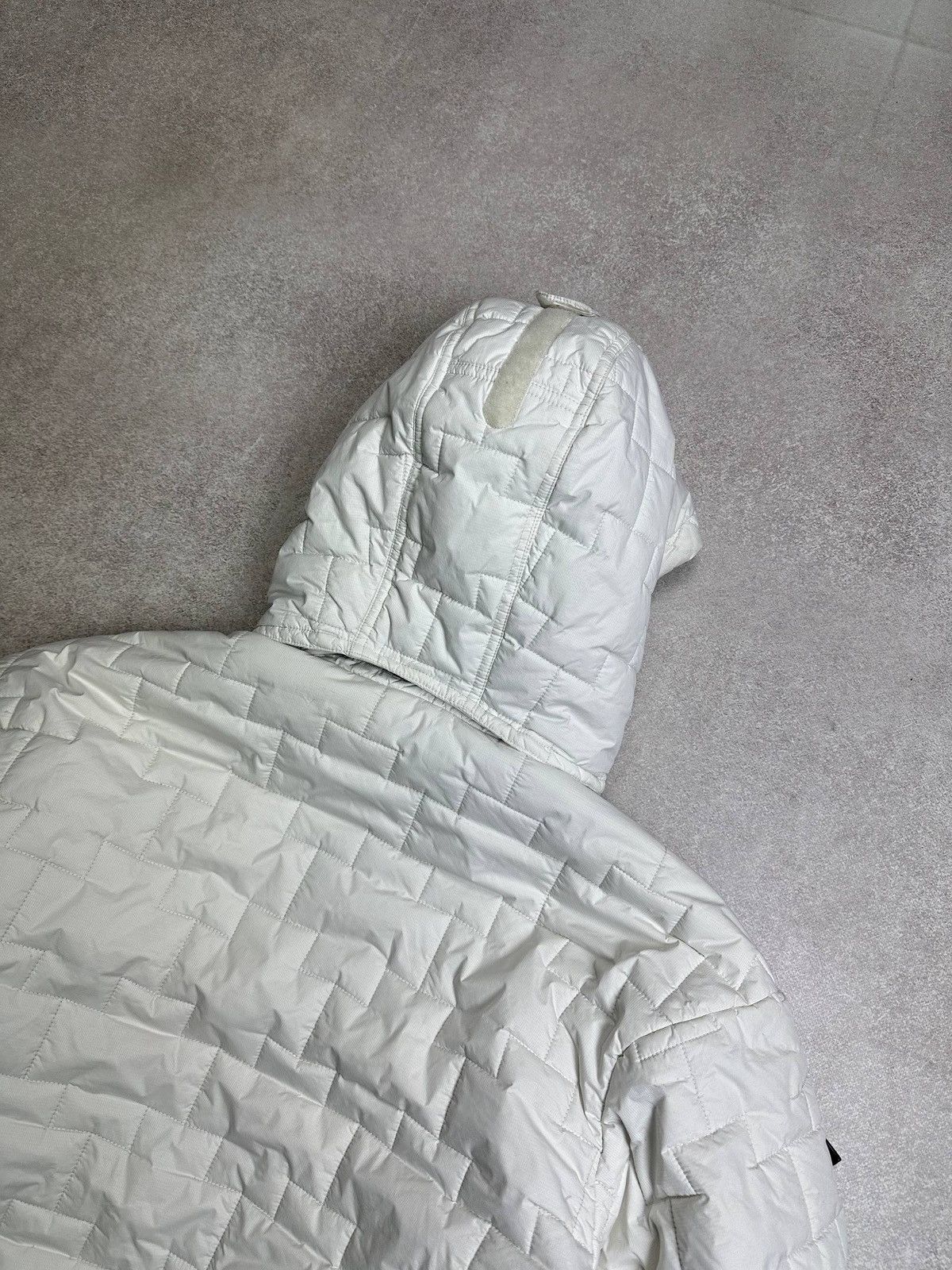 Peak Performance Peak Performance Light White Goose Puffer Jacket Mens L Size US L / EU 52-54 / 3 - 17 Thumbnail
