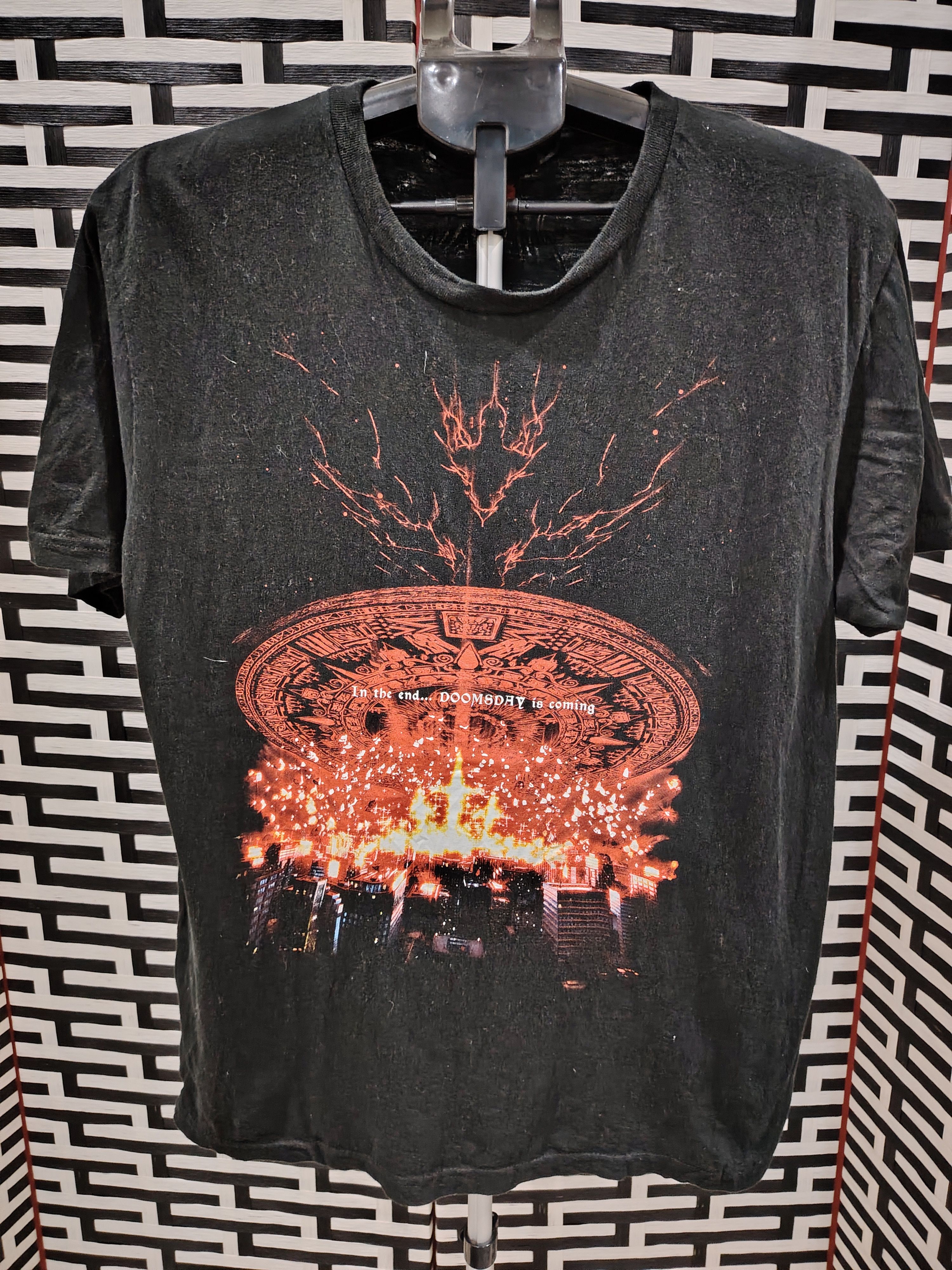 Band Tees BABYMETAL TOKYO DOME MEMORIAL TEE T-shirt Size US XL / EU 56 / 4 - 1 Thumbnail