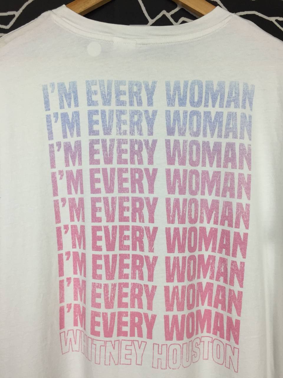 Rap Tees Vtg Whitney Houston I'm Every Woman Portrait Tee Size US XL / EU 56 / 4 - 9 Thumbnail