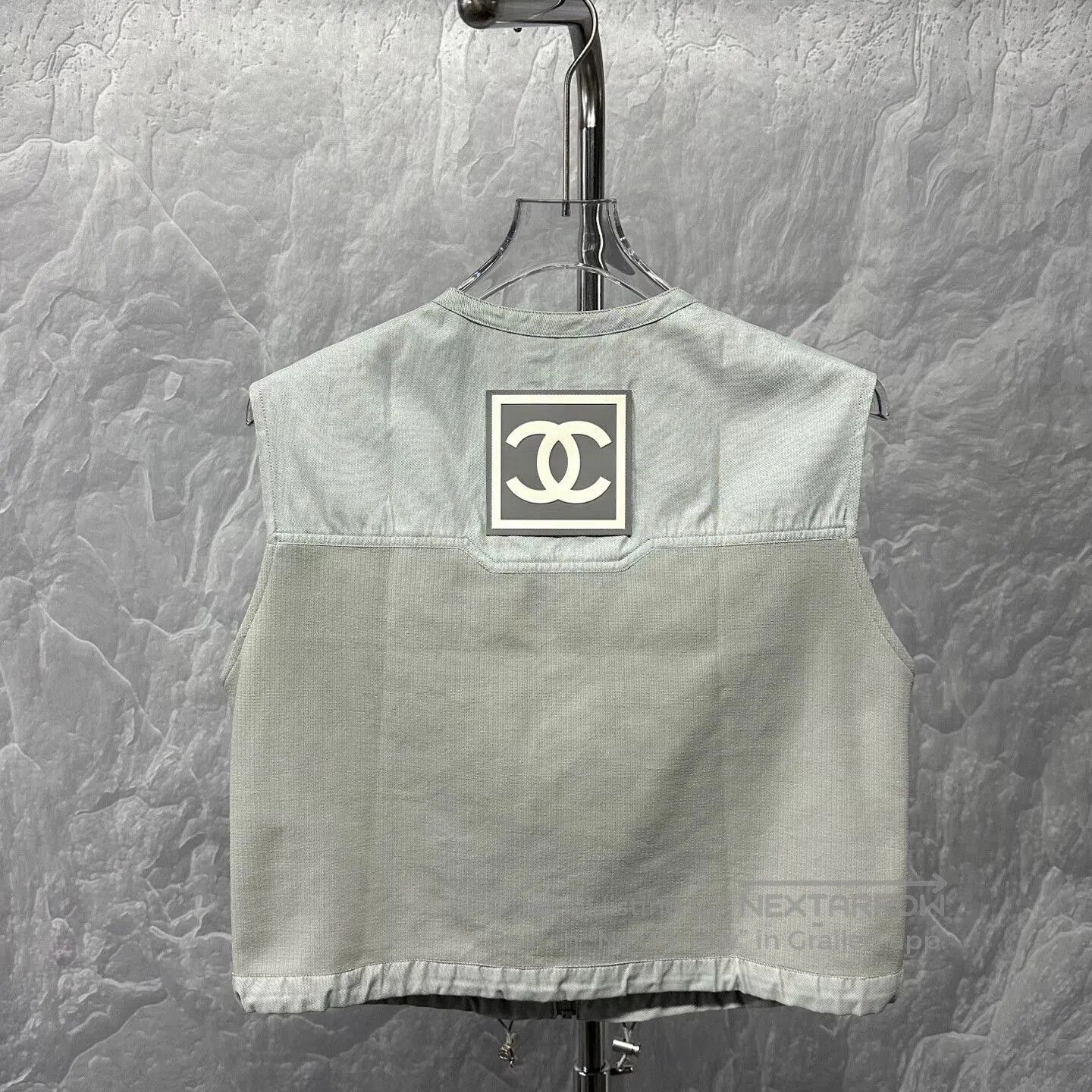 Chanel Chanel Zip Logo Sleeveless Vest Size 38. Size M / US 6-8 / IT 42-44 - 4 Thumbnail