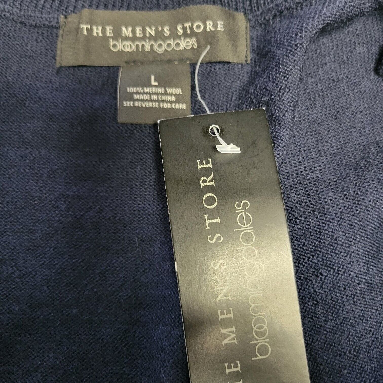 Bloomingdale's Bloomingdale's Merino Wool Cardigan With Defect. Size Large Size US L / EU 52-54 / 3 - 9 Thumbnail