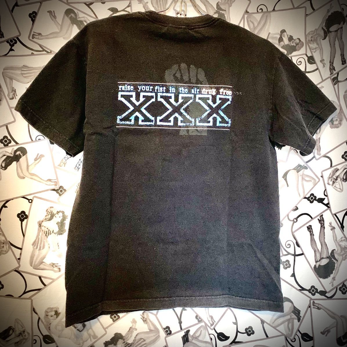 Vintage Rare Vintage Throwdown Raise Your Fist Concert Tee Size US XS / EU 42 / 0 - 4 Thumbnail