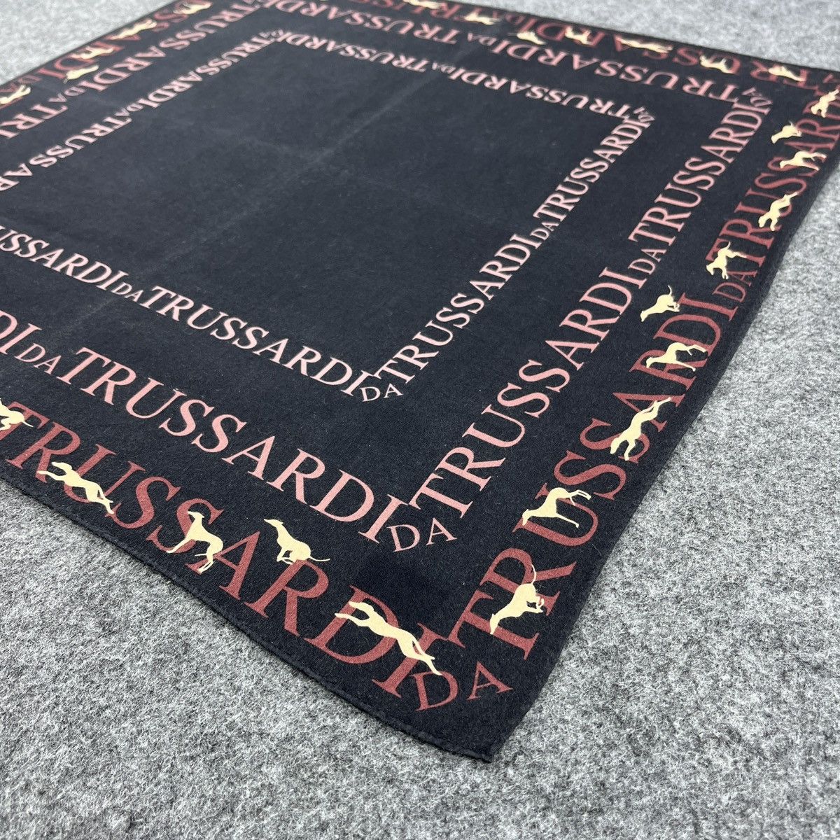 Trussardi × Vintage Trussardi Handkerchief / Bandana / Neckerchief B842 Size ONE SIZE - 4 Thumbnail