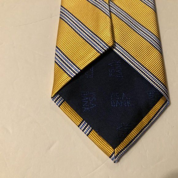 Jos. A. Bank JOS.A.BANK MEN'S NEW 100%SILK NECK TIE 3 1/2" X 58 1/2" Size ONE SIZE - 5 Thumbnail