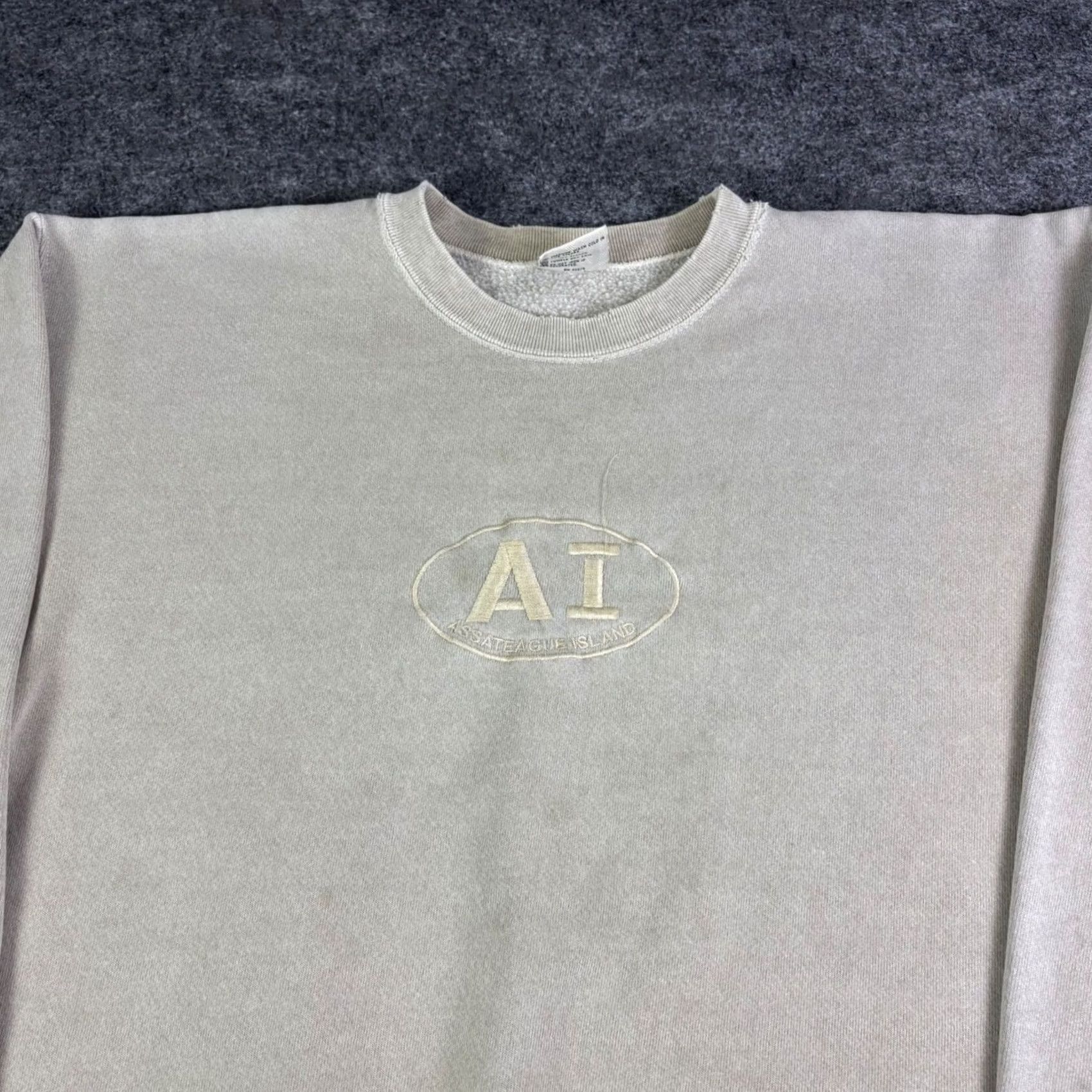 Vintage VINTAGE LA Loving Sweatshirt Shirt Tan Beige Distressed 1990s Heavyweight Long Sleeve L Womens Mens Size US L / EU 52-54 / 3 - 7 Thumbnail