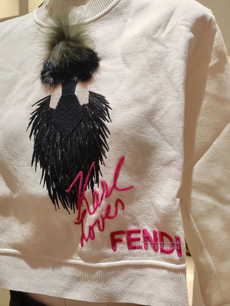 Fendi Fendi White short hoodie Size XS / US 0-2 / IT 36-38 - 2 Thumbnail