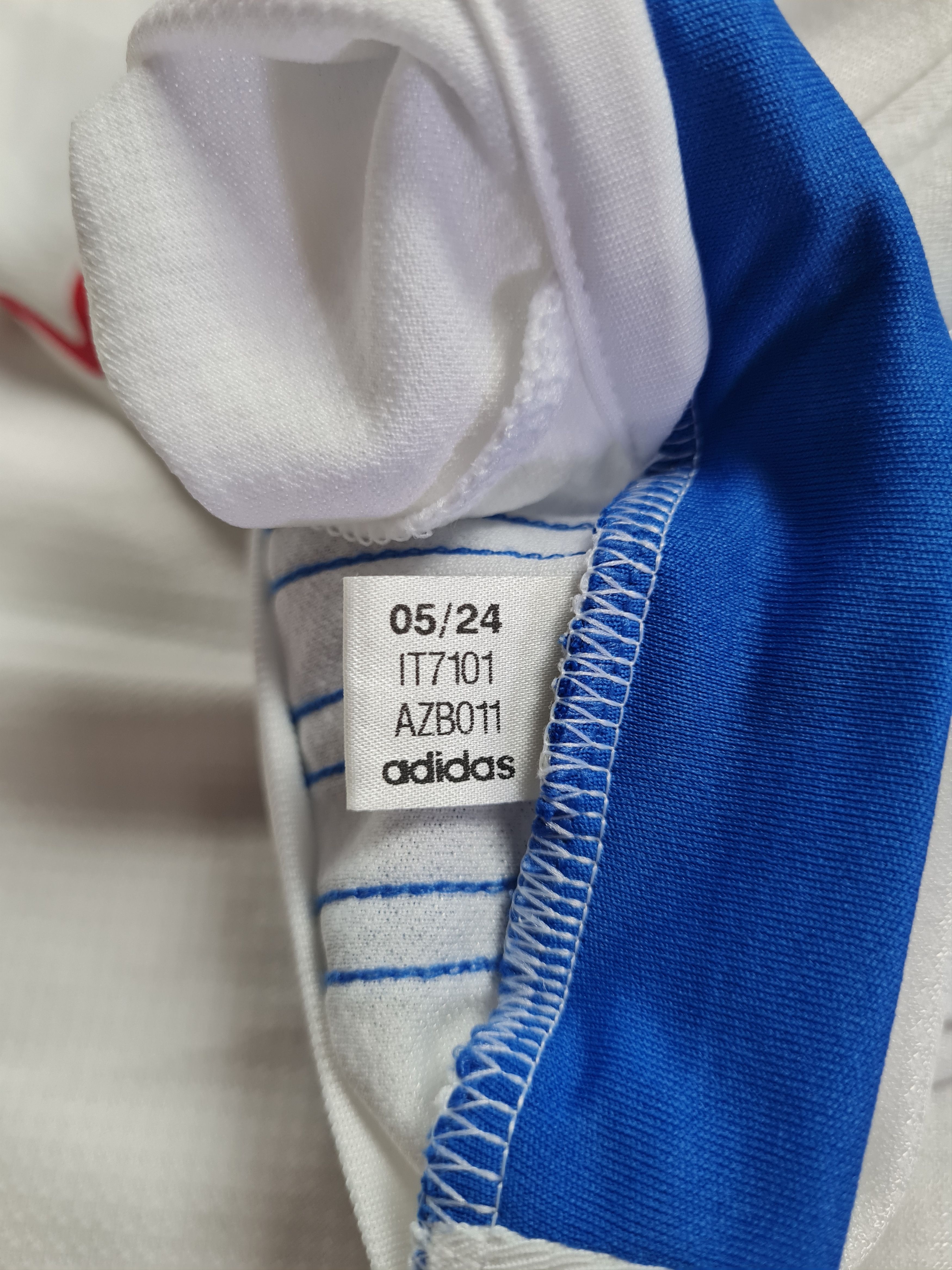 Jersey Leeds United Home Soccer Shirt 2024/2025 Adidas Sz M