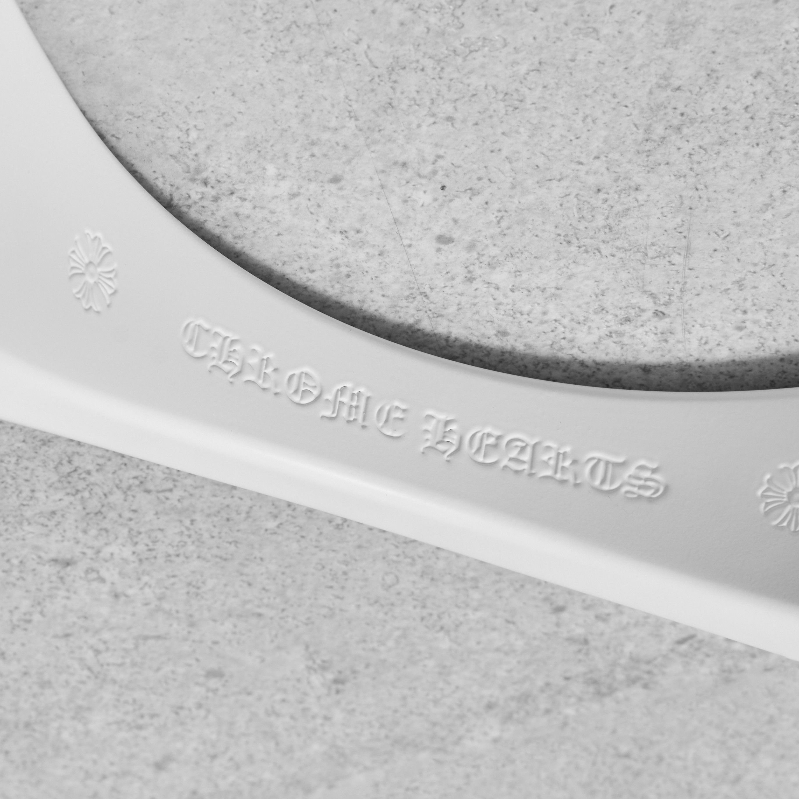 Chrome Hearts CHROME HEARTS CHE WHITE CROSSTAIL DISPLAY Size ONE SIZE - 3 Thumbnail