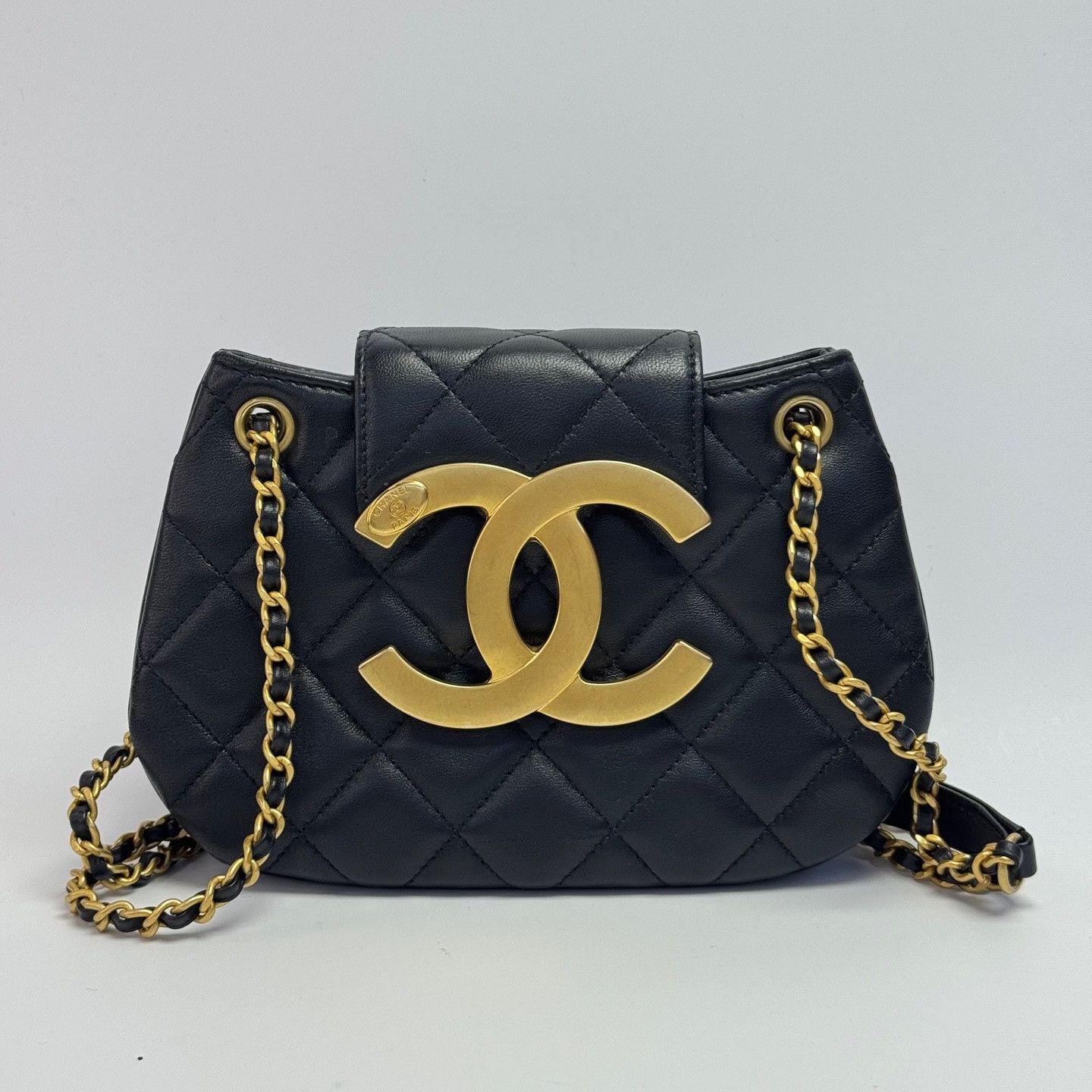 Chanel Pre-loved Bag Very good condition Size ONE SIZE - 1 Thumbnail