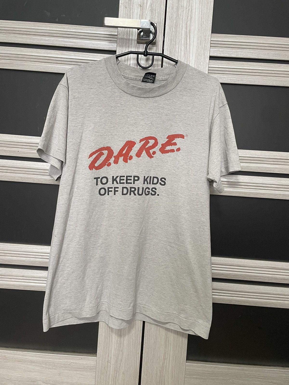 D.A.R.E × Vintage Vintage 80s D.A.R.E. To Keep Kids Off Drugs T Shirt Tee Size US L / EU 52-54 / 3 - 1 Thumbnail