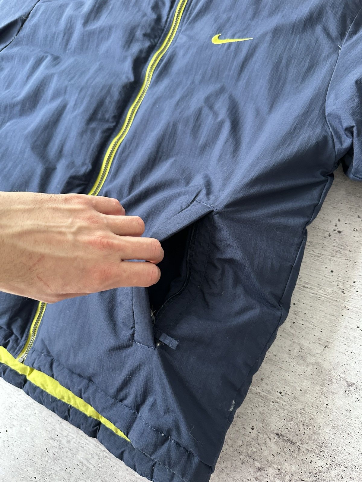 Nike Nike Vintage Big Logo Reversible Down Puffer Jacket Size US XL / EU 56 / 4 - 12 Thumbnail
