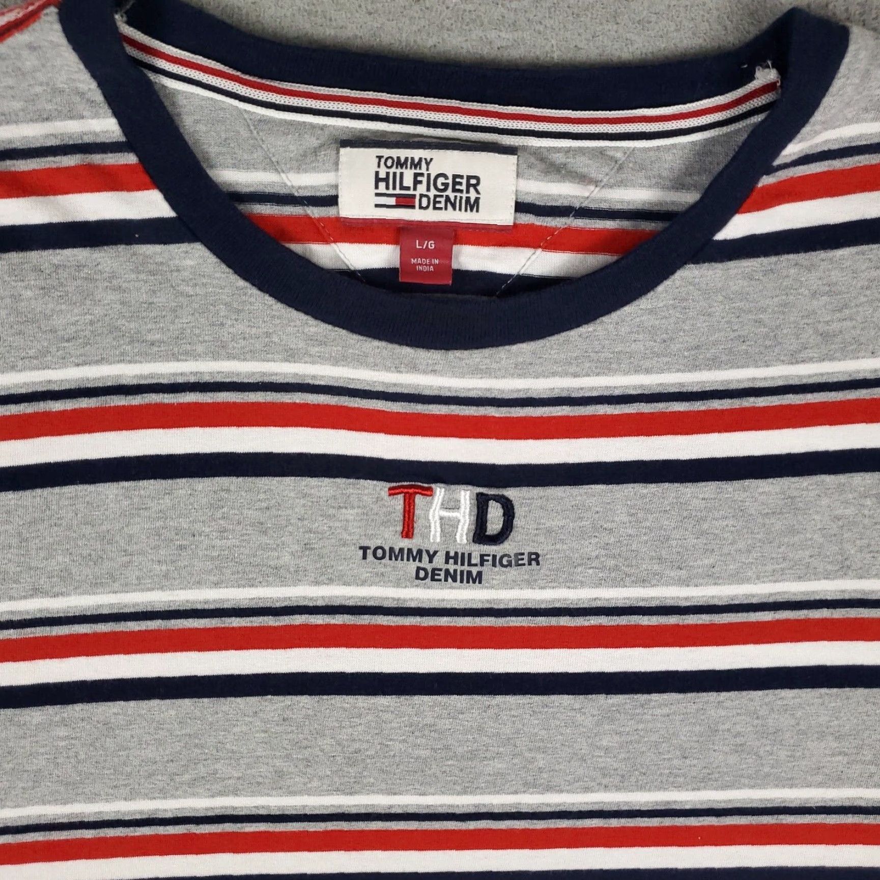 Tommy Hilfiger Tommy Hilfiger T Shirt Mens Size Large Gray Striped Crew Neck Short Sleeve Adult Casual Logo Modern Classic Sports American Shirt Mens L Gray Size US L / EU 52-54 / 3 - 2 Thumbnail