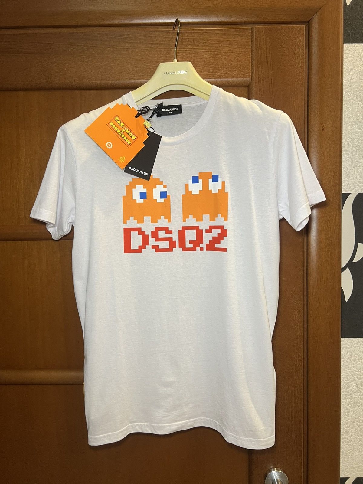 Dsquared2 Dsquared2 x PacMan NEW🎉(S-M)(offers🤝)(rare) Size US M / EU 48-50 / 2 - 5 Thumbnail
